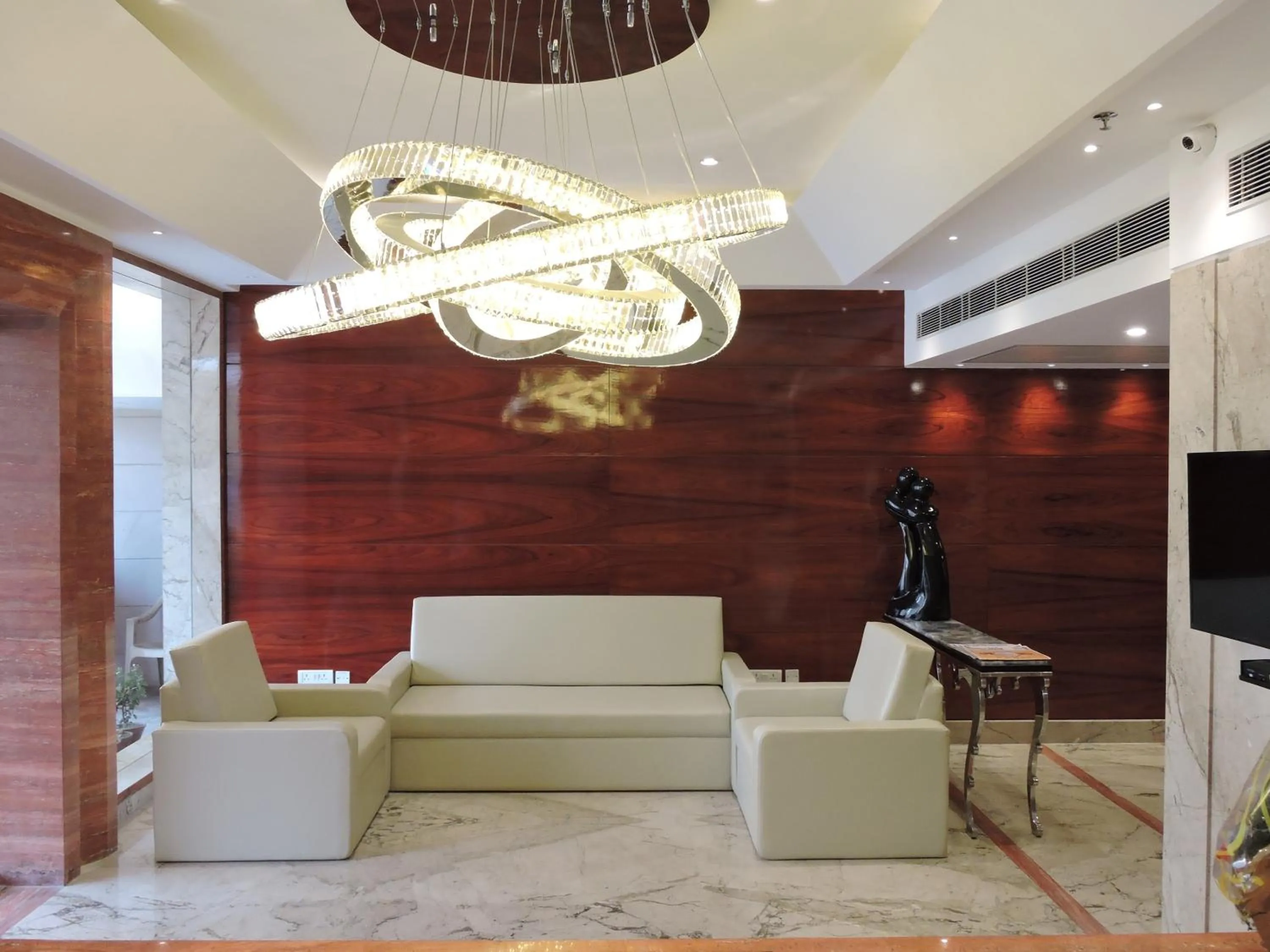 Lobby or reception in Hotel Ascent Biz