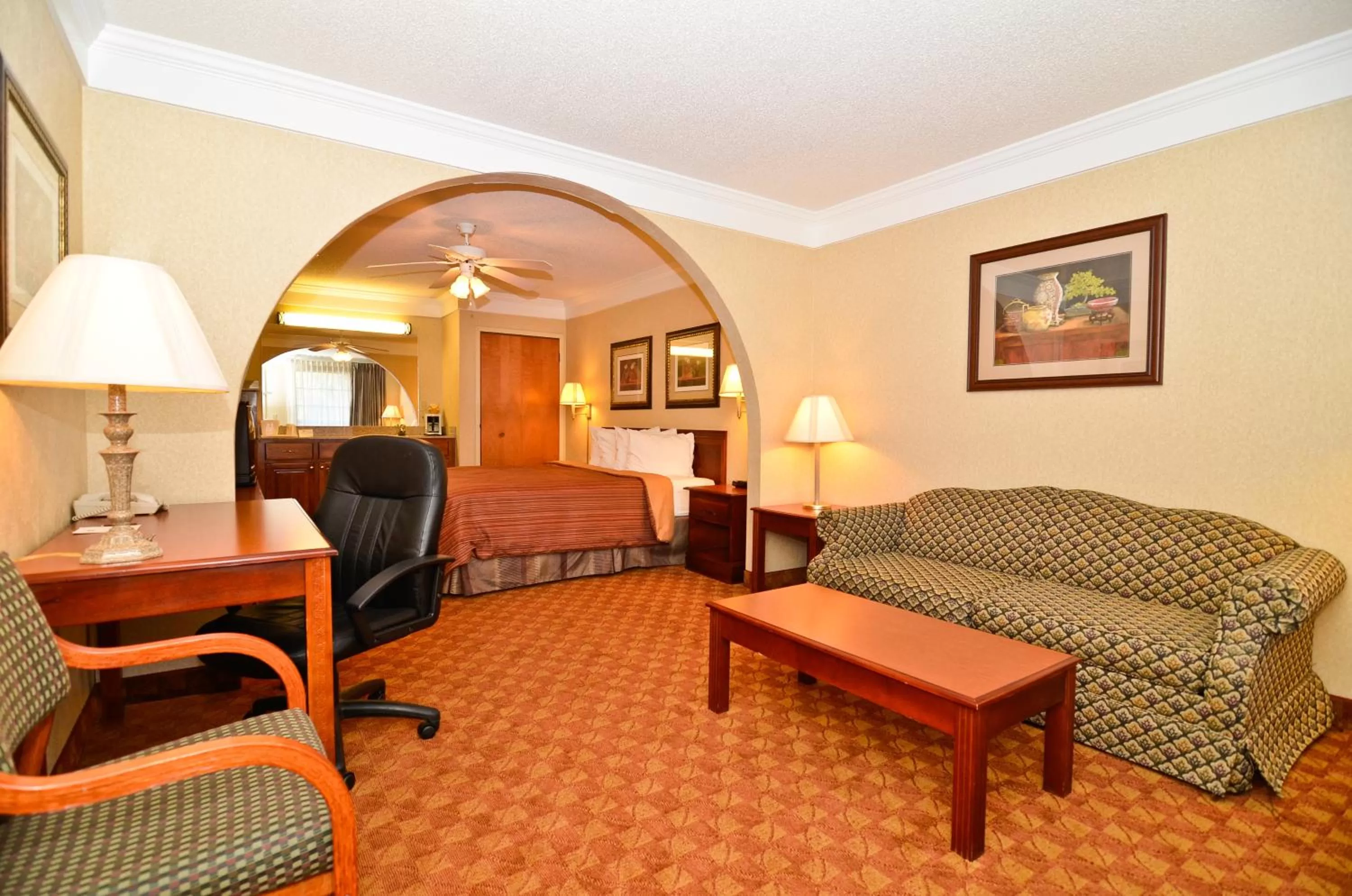 Photo of the whole room in Peach State Inn & Suites