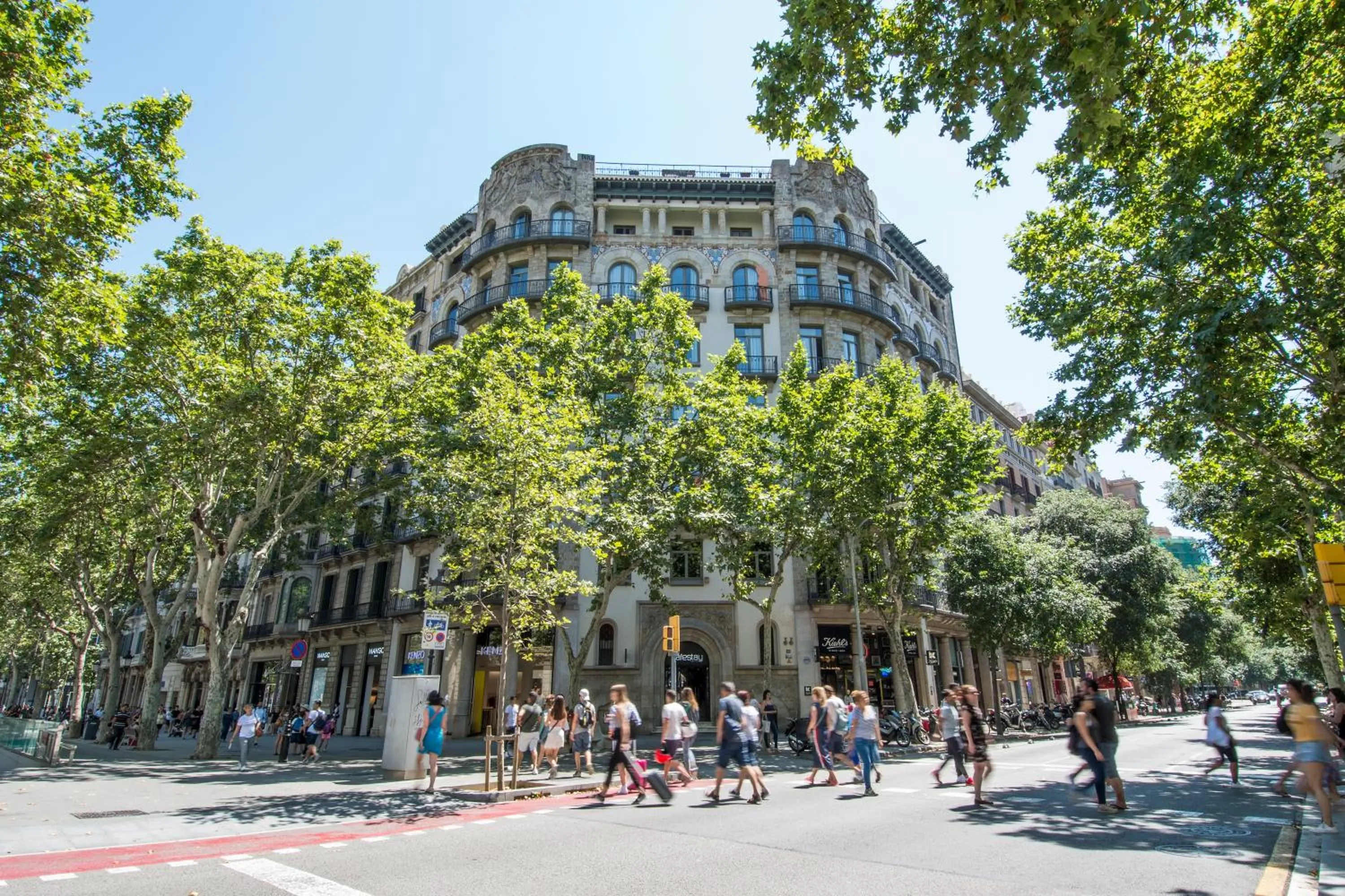 Property building in Safestay Barcelona Passeig de Gràcia