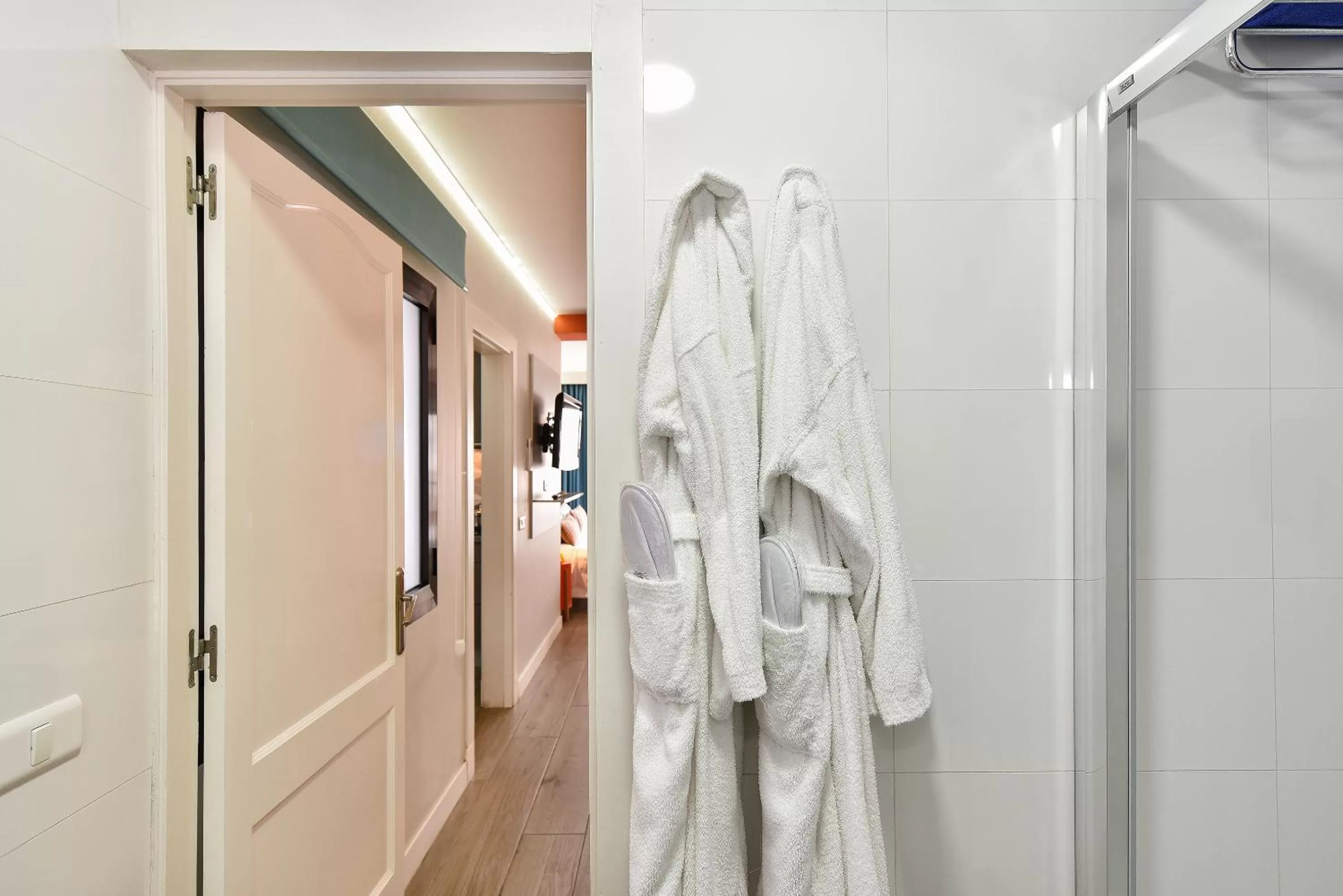 Shower in Hotel Apartamento Bajamar