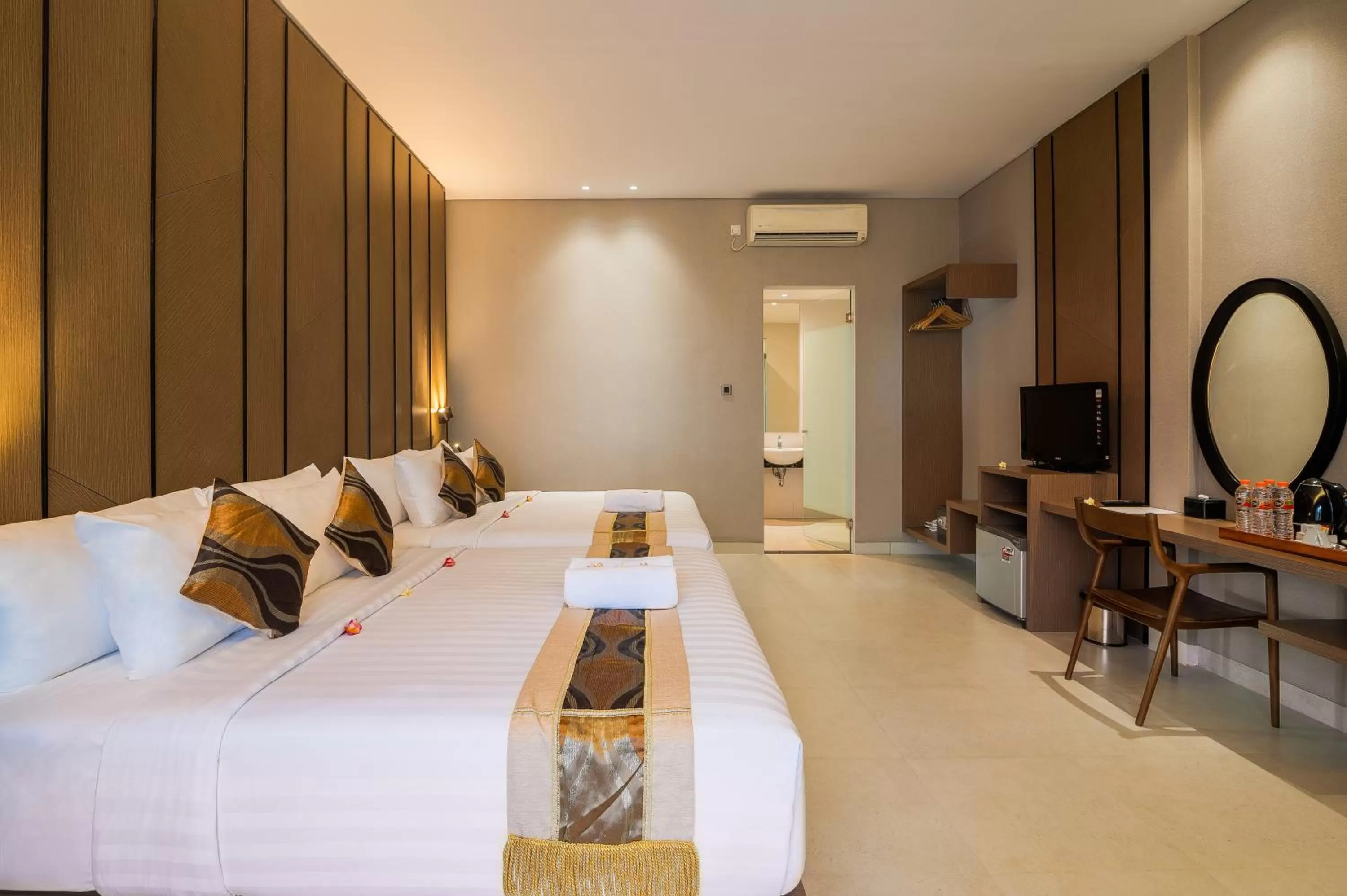 Bed in Padmasari Resort Lovina