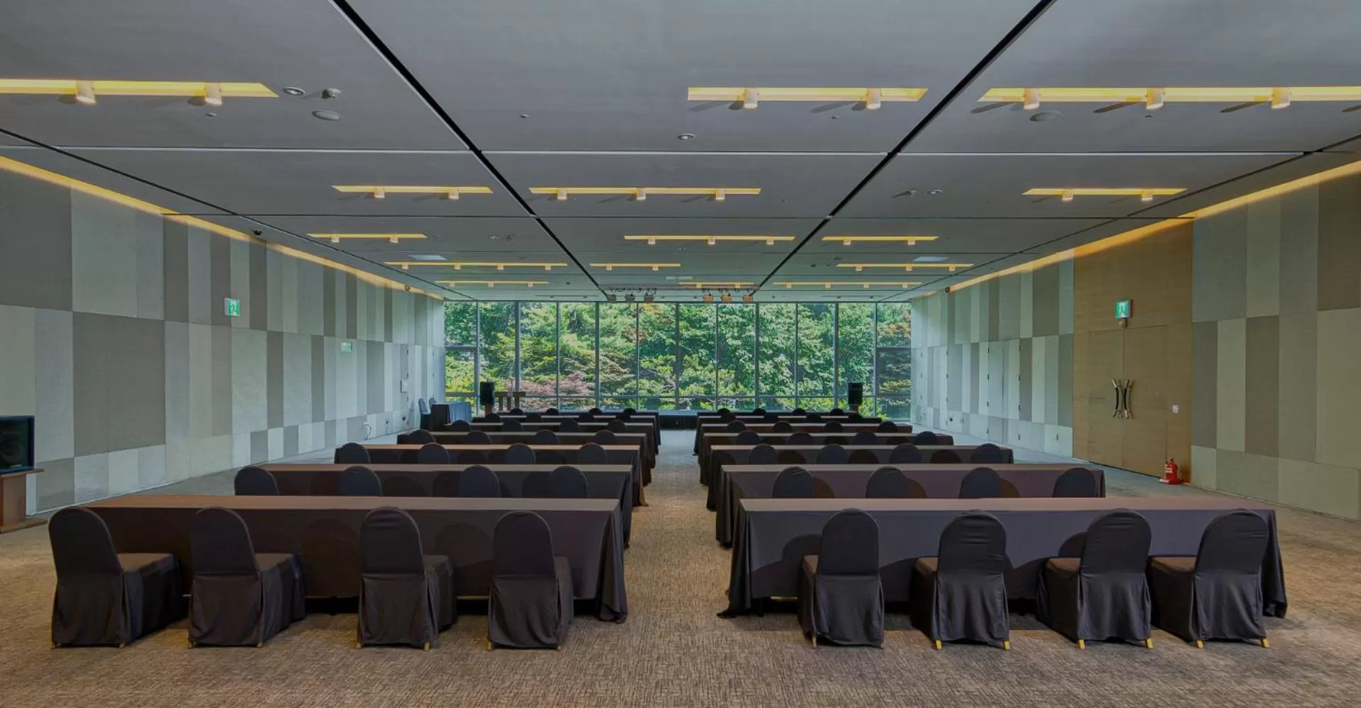 Meeting/conference room in Mayfield Hotel Seoul