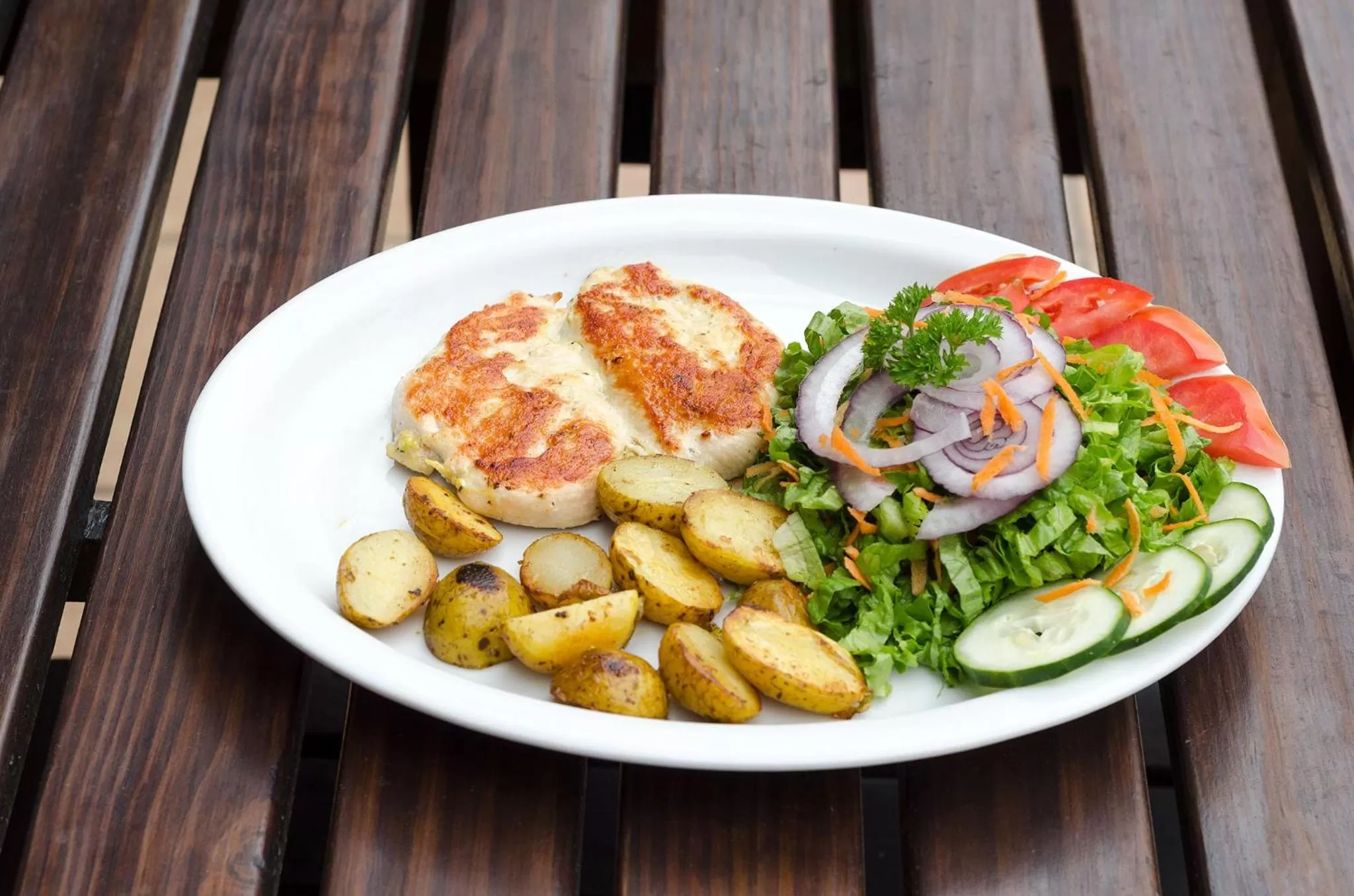 Lunch in La Sabana Hotel Suites Apartments