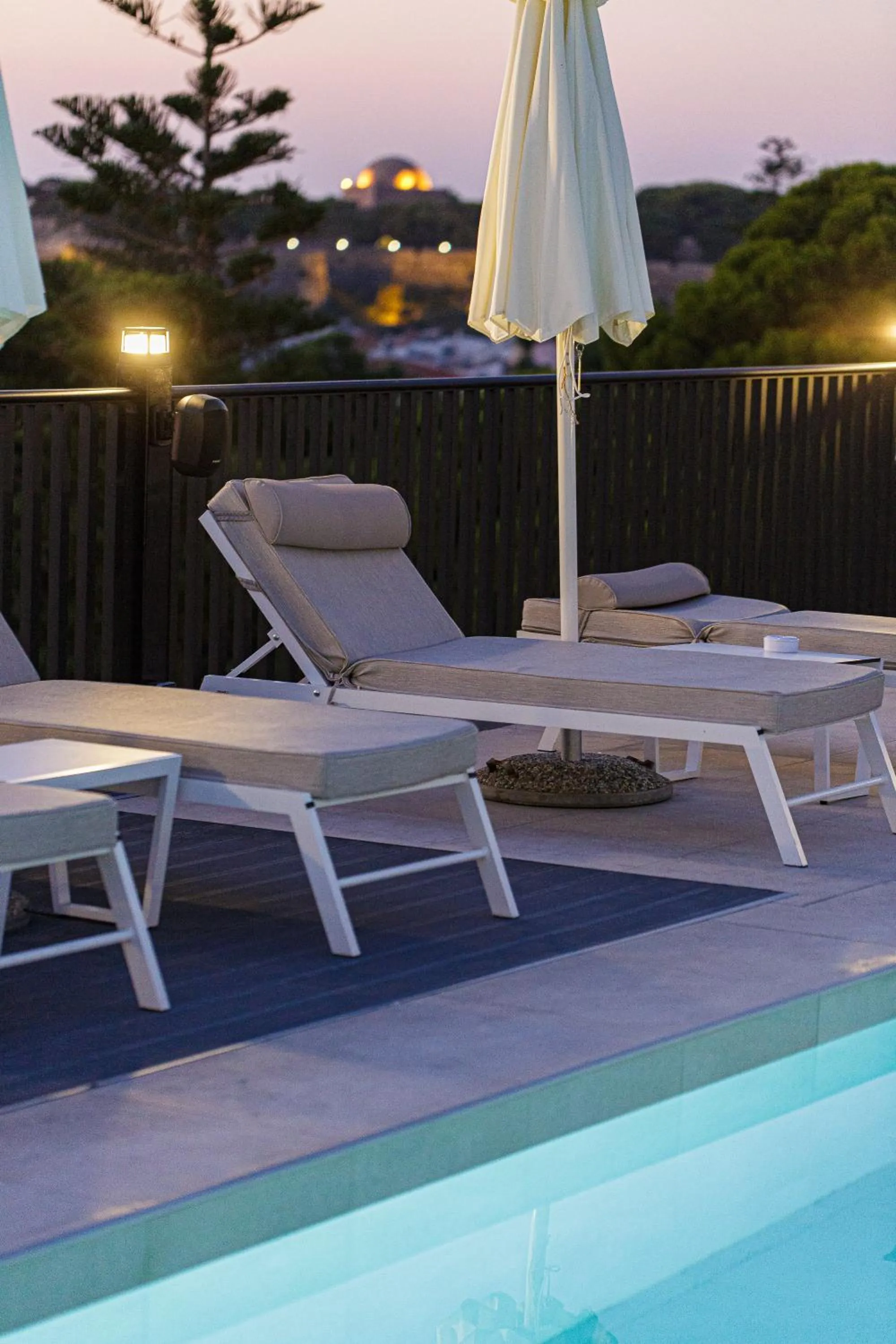 Swimming pool in Jo An Palace