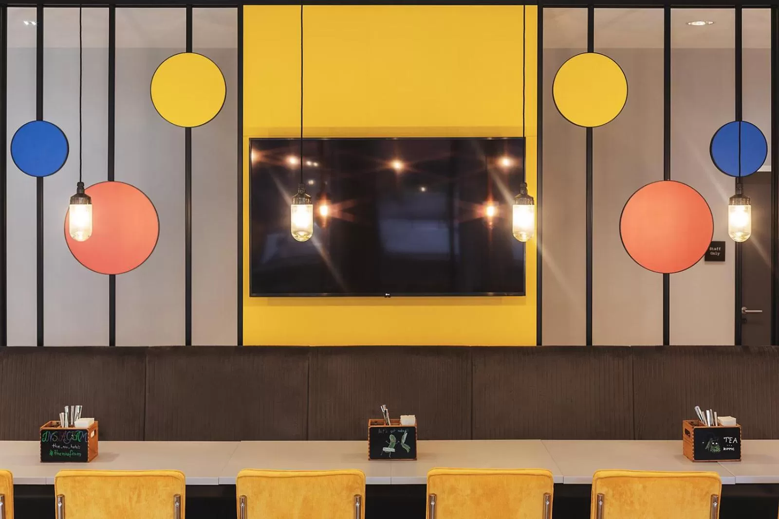 Breakfast in Holiday Inn - the niu, Form Stuttgart Feuerbach by IHG