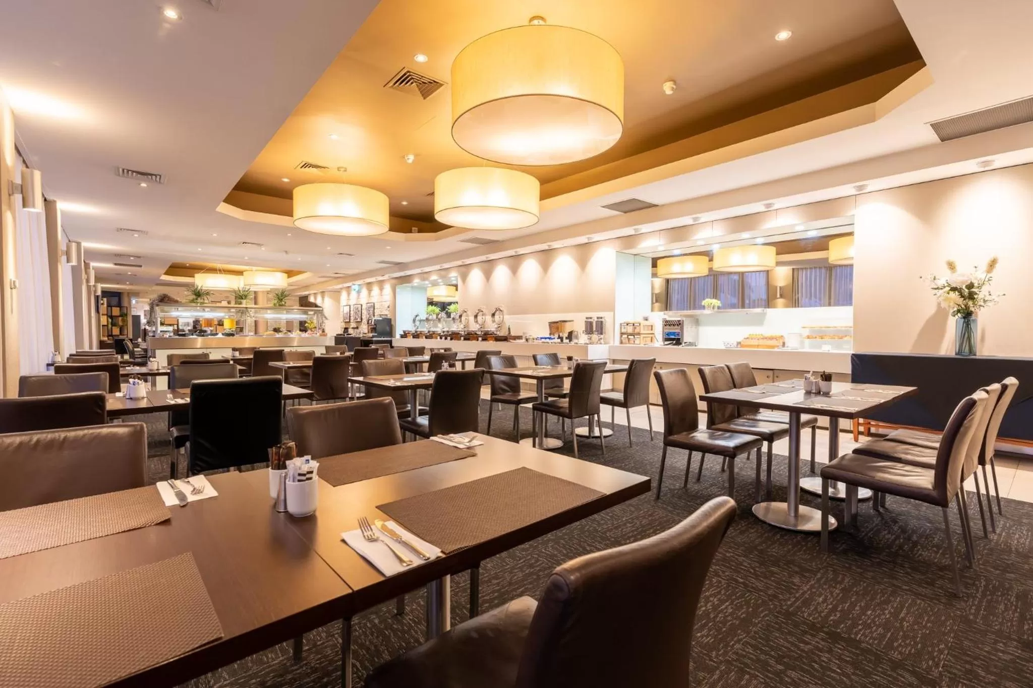 Restaurant/places to eat in Holiday Inn Parramatta by IHG