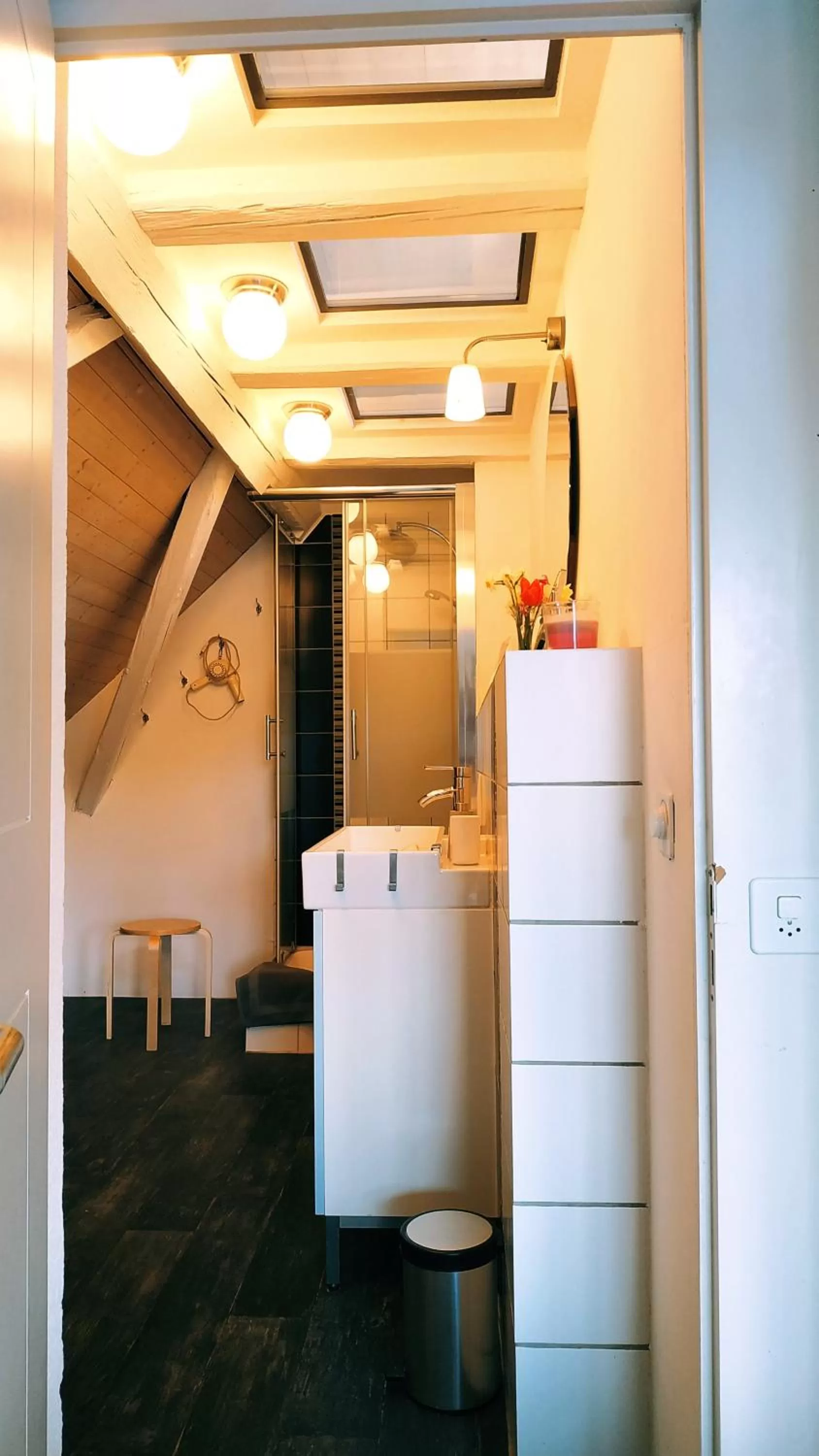 Kitchen/Kitchenette in Blue Wall BnB