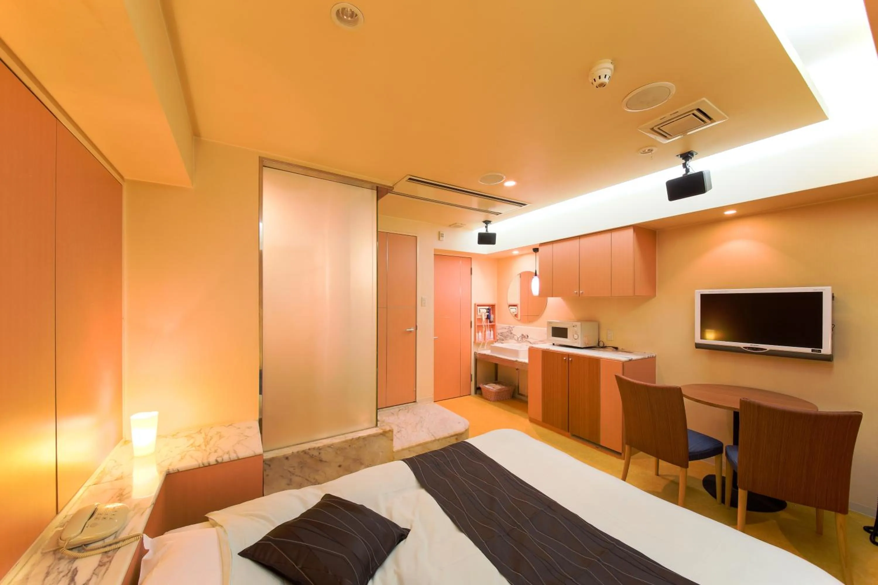 Photo of the whole room, Bed in Hotel Public Jam