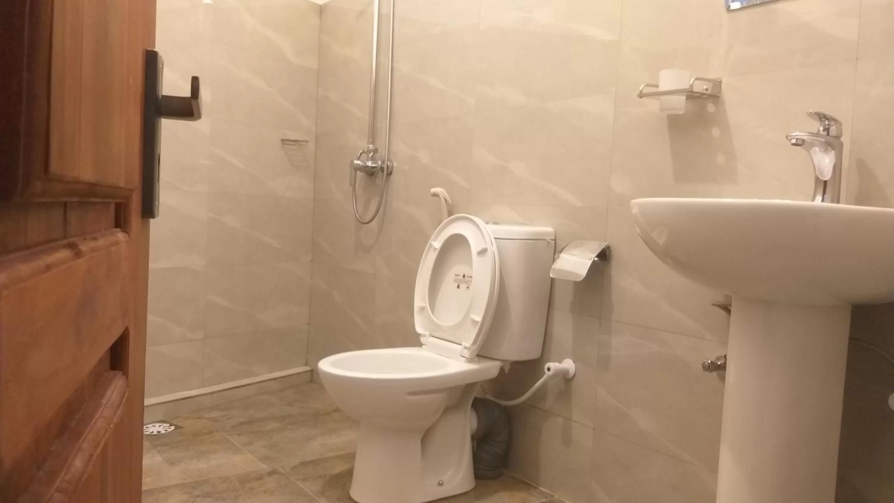 Bathroom in The Blue View Ella