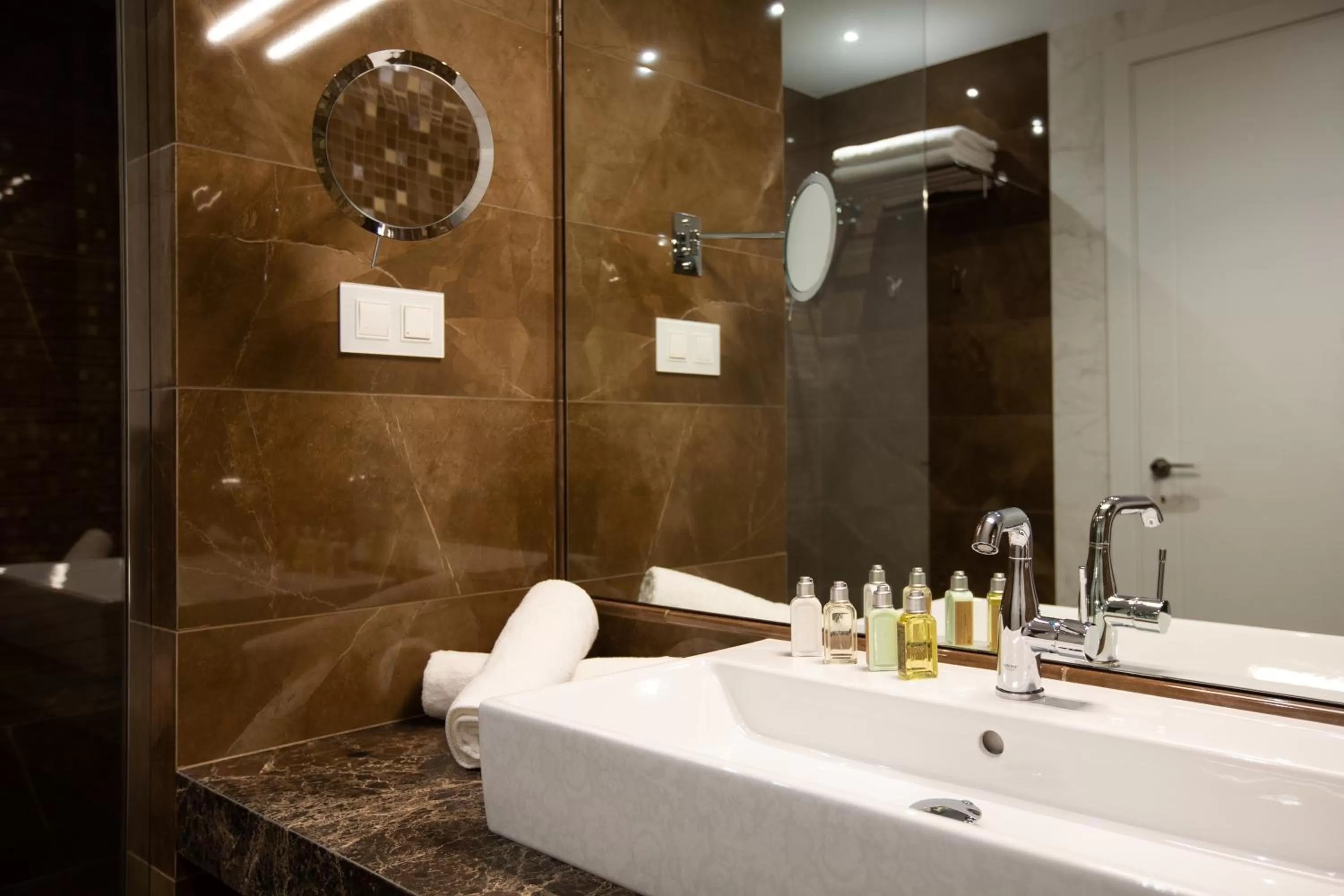 Bathroom in Boutique Hotel Élke Spa Superior