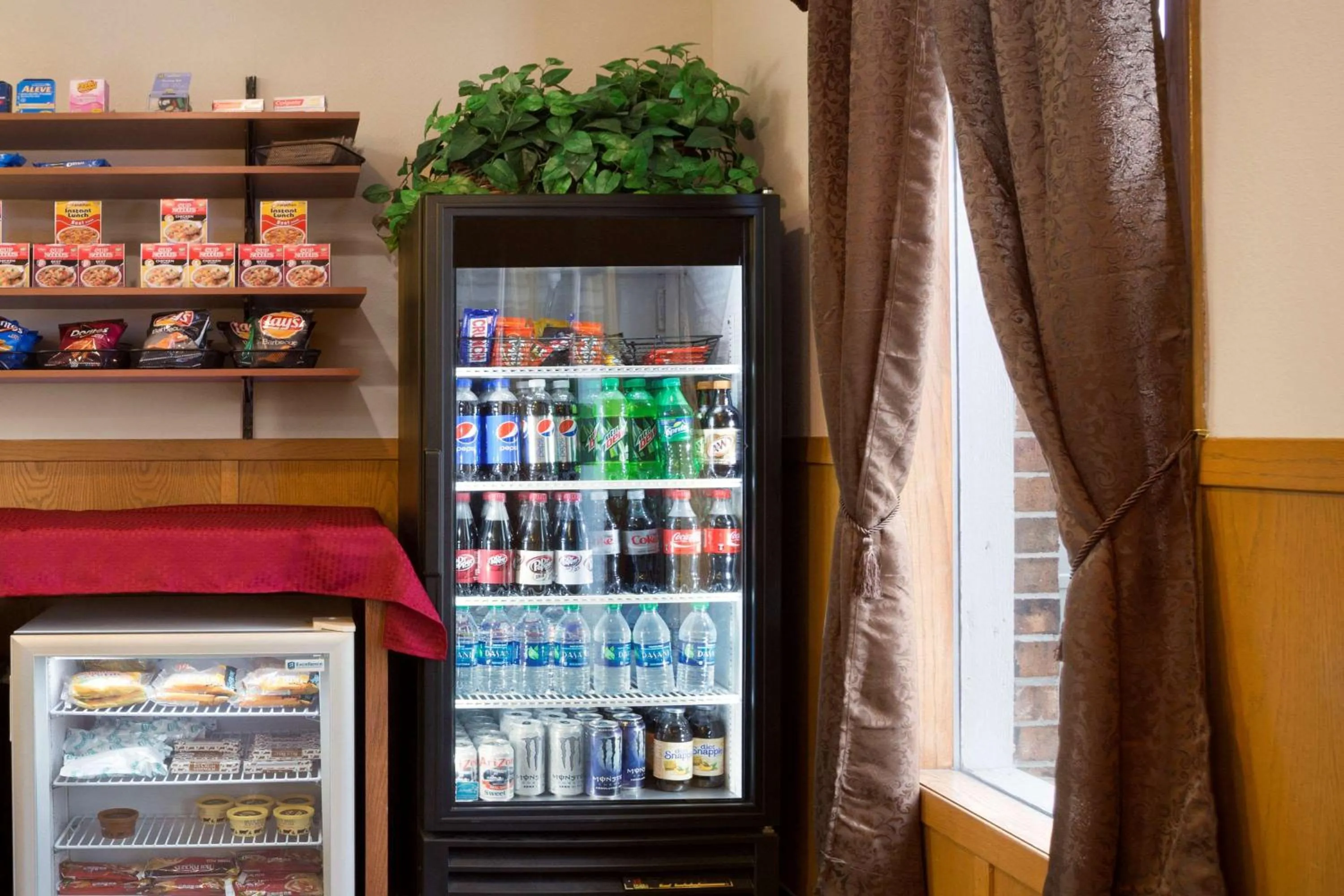 On-site shops in Americas Best Value Inn Pittsburg