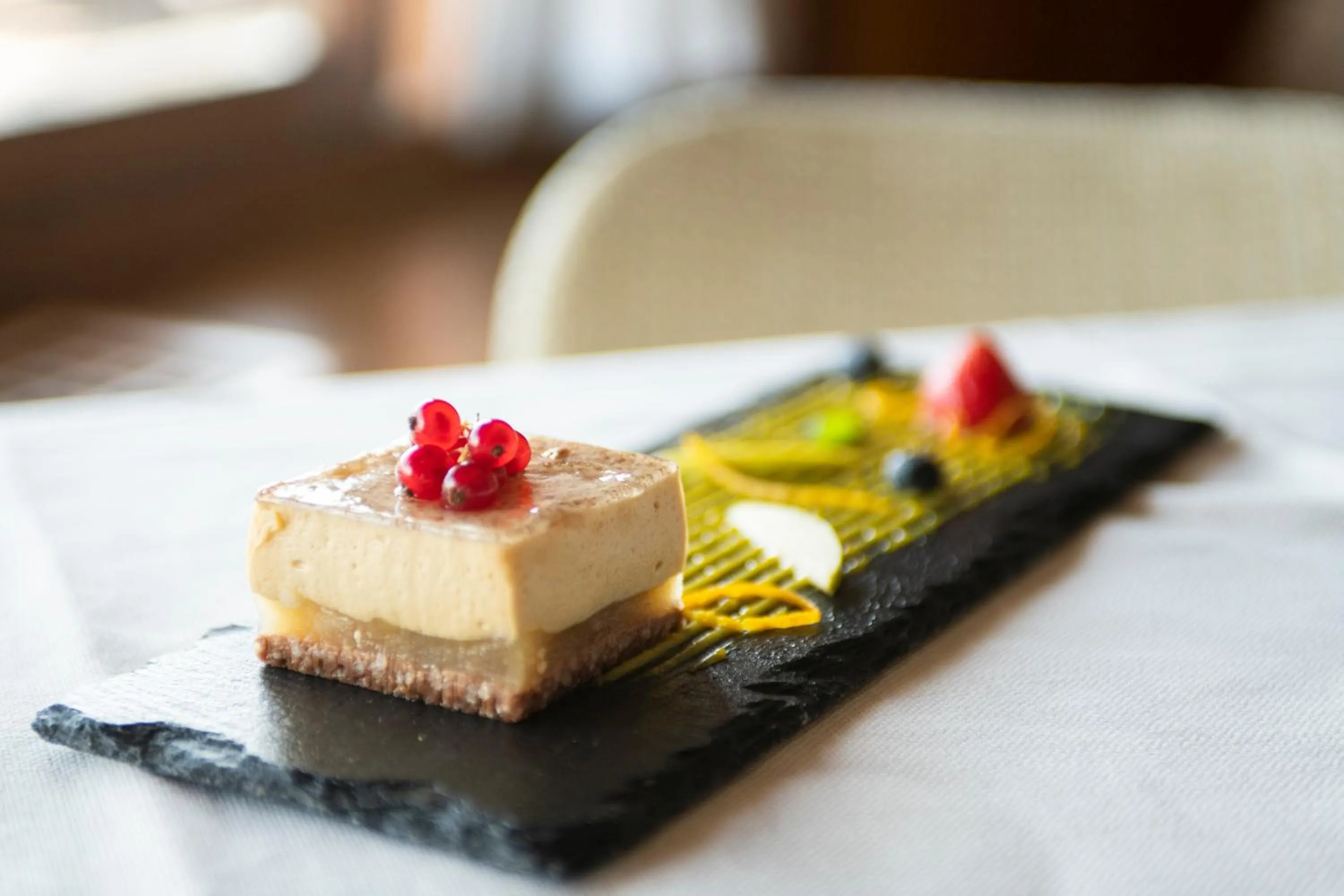 Restaurant/places to eat in Hotel L'Approdo