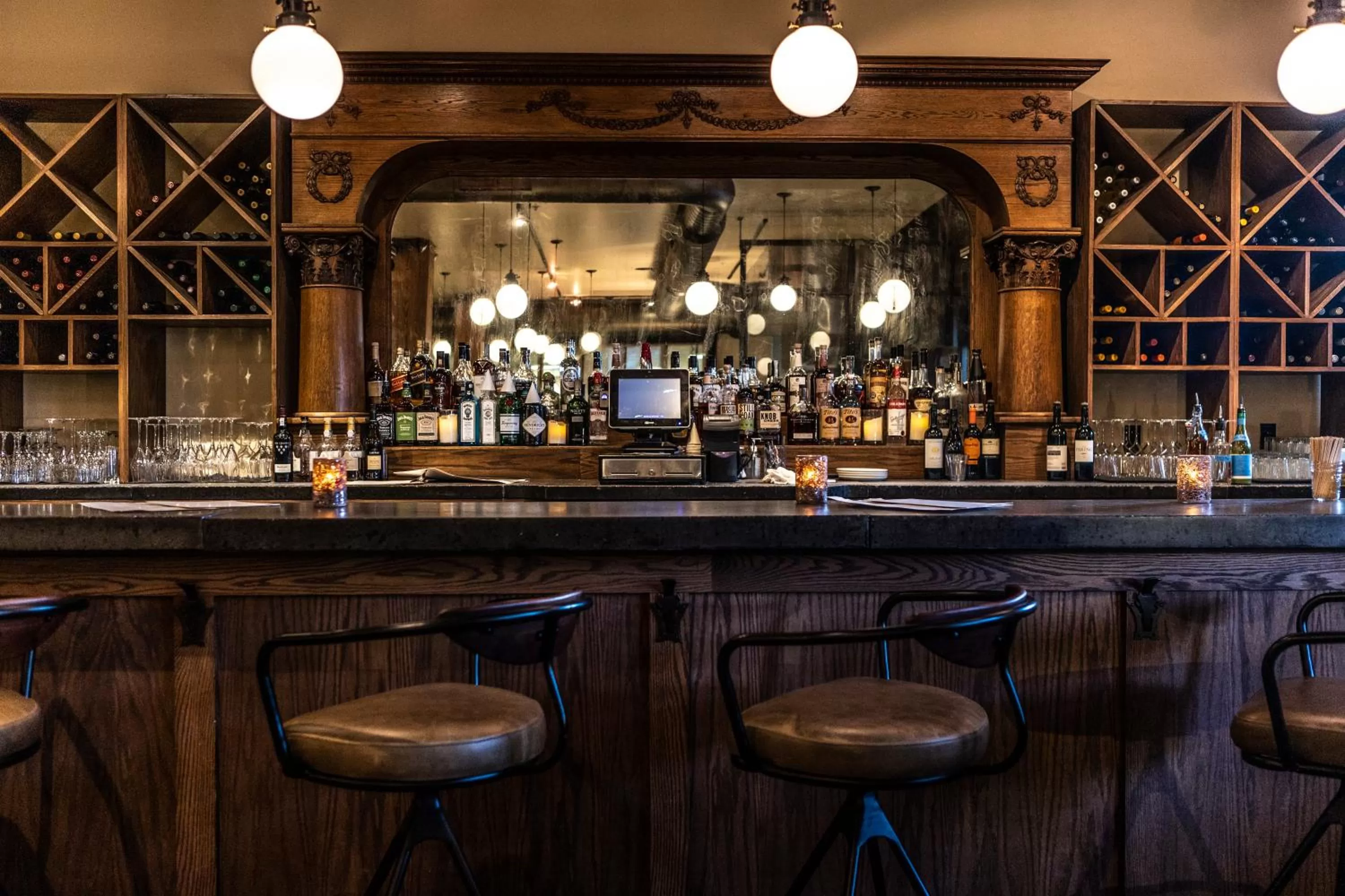 Lounge or bar in The Iron Horse Hotel