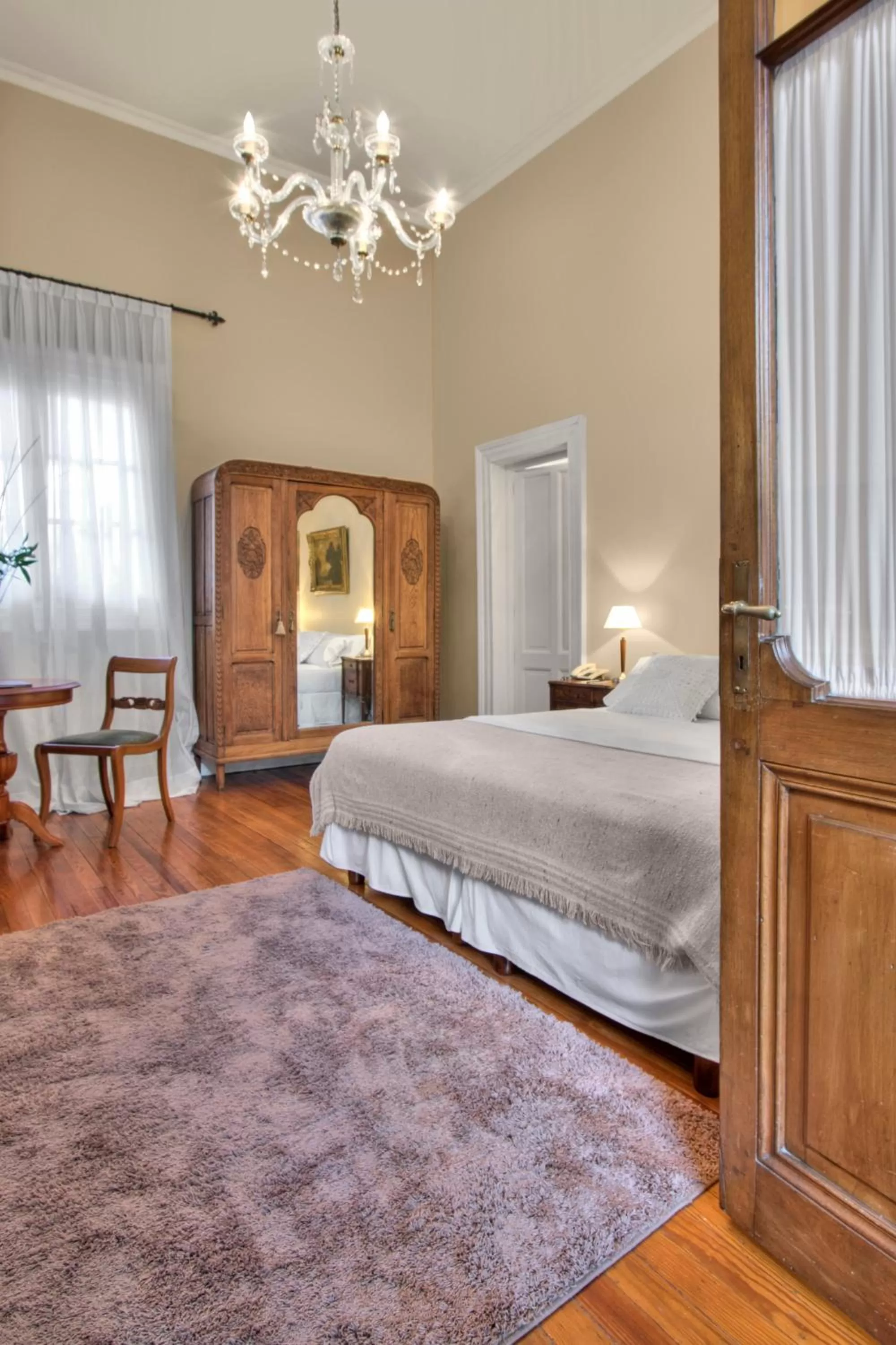 Photo of the whole room, Bed in Hotel del Casco