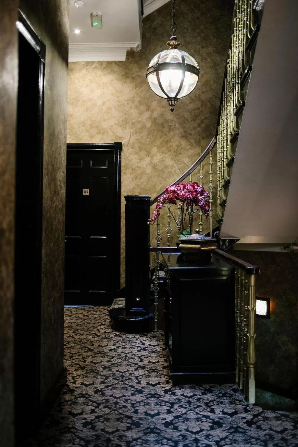 Property building in Nira Caledonia