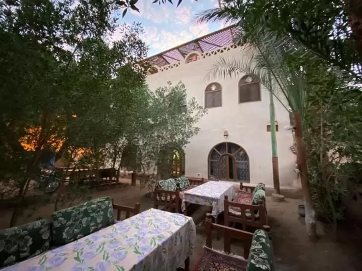 Day, Property Building in Nour El Balad