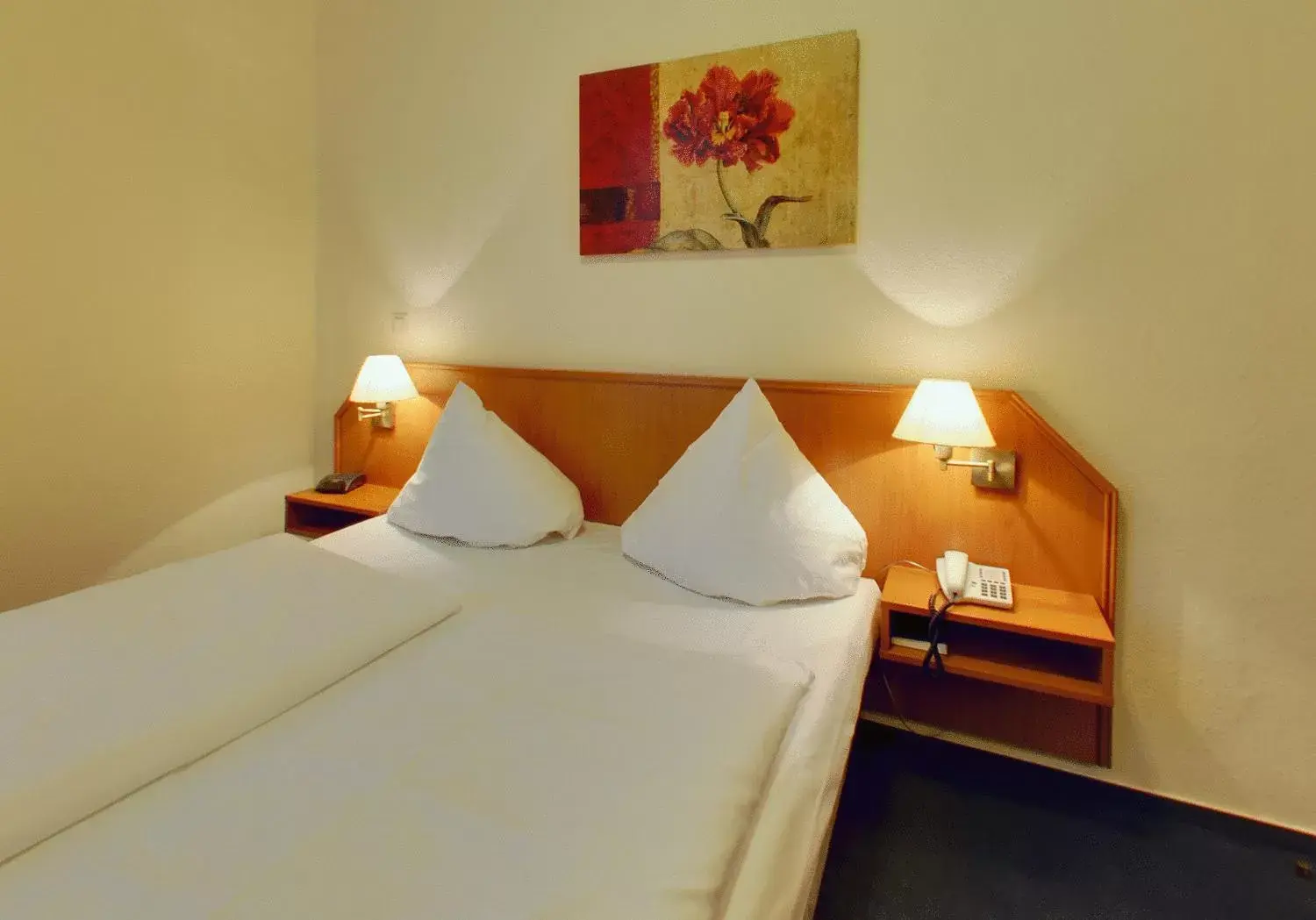 Double Room in Hotel Lumen am Hauptbahnhof Double Room in Hotel Lumen am Hauptbahnhof