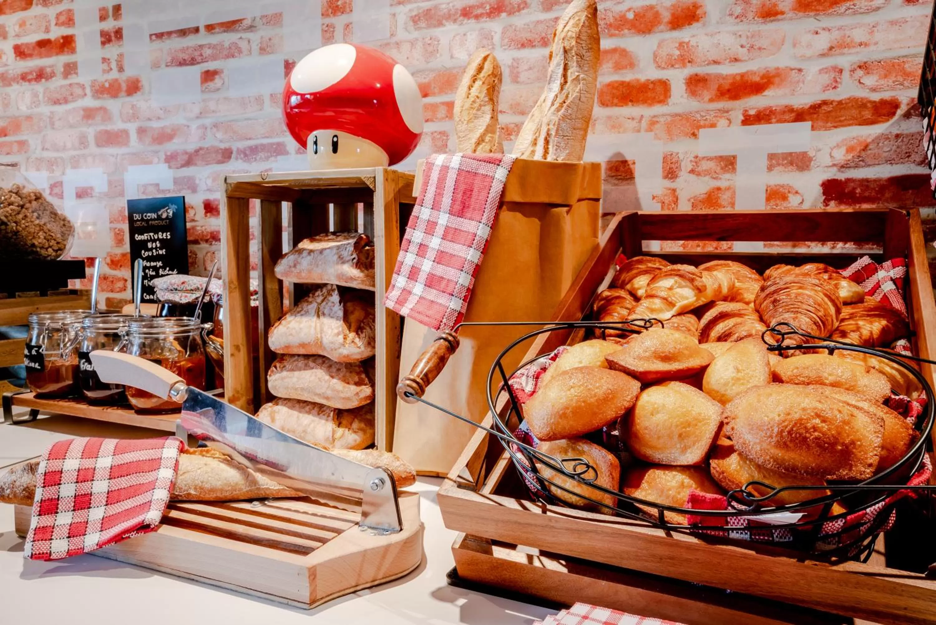 Breakfast in ibis Styles Lyon Bron Eurexpo