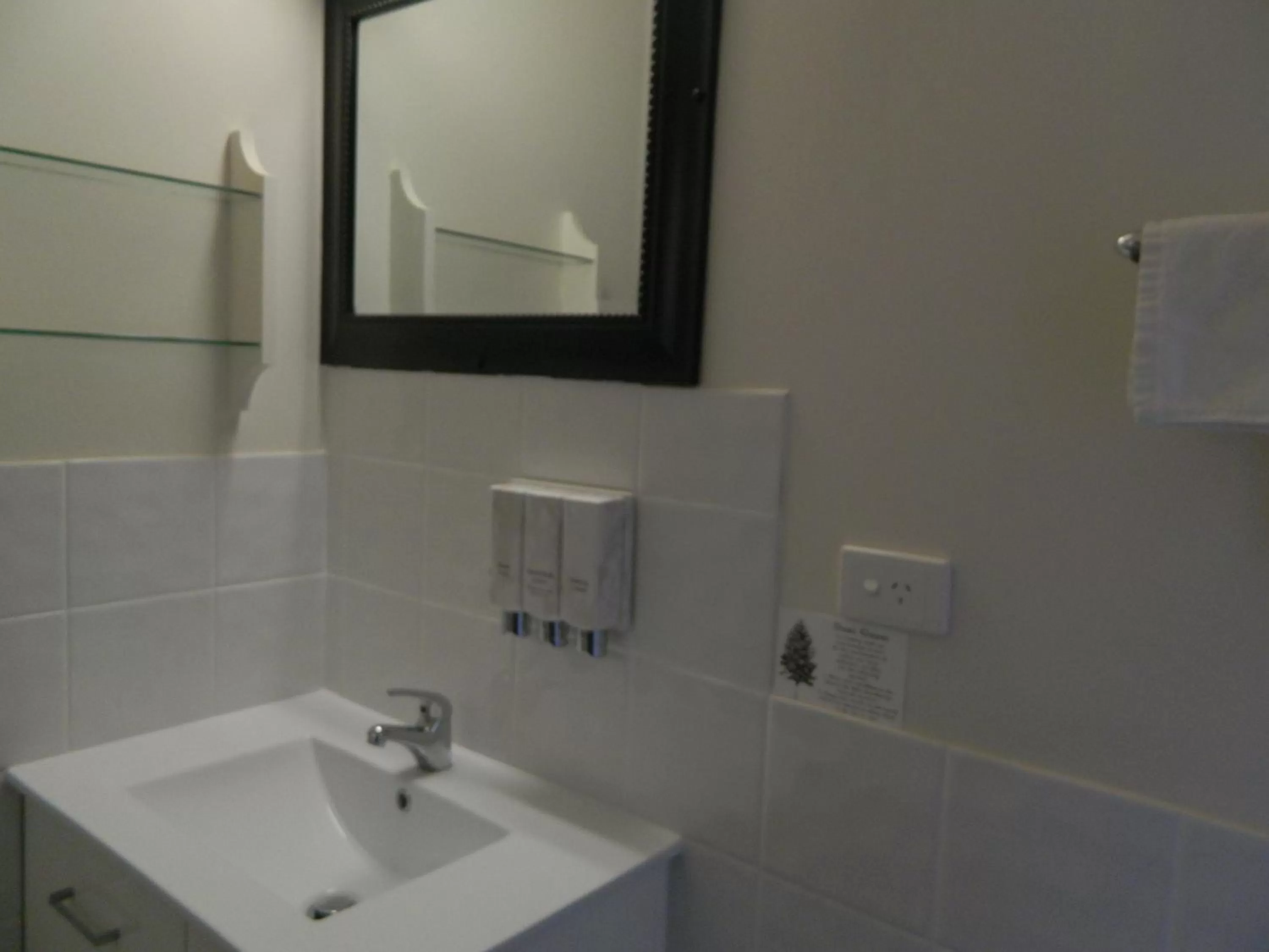 Bathroom in Coachman Motel