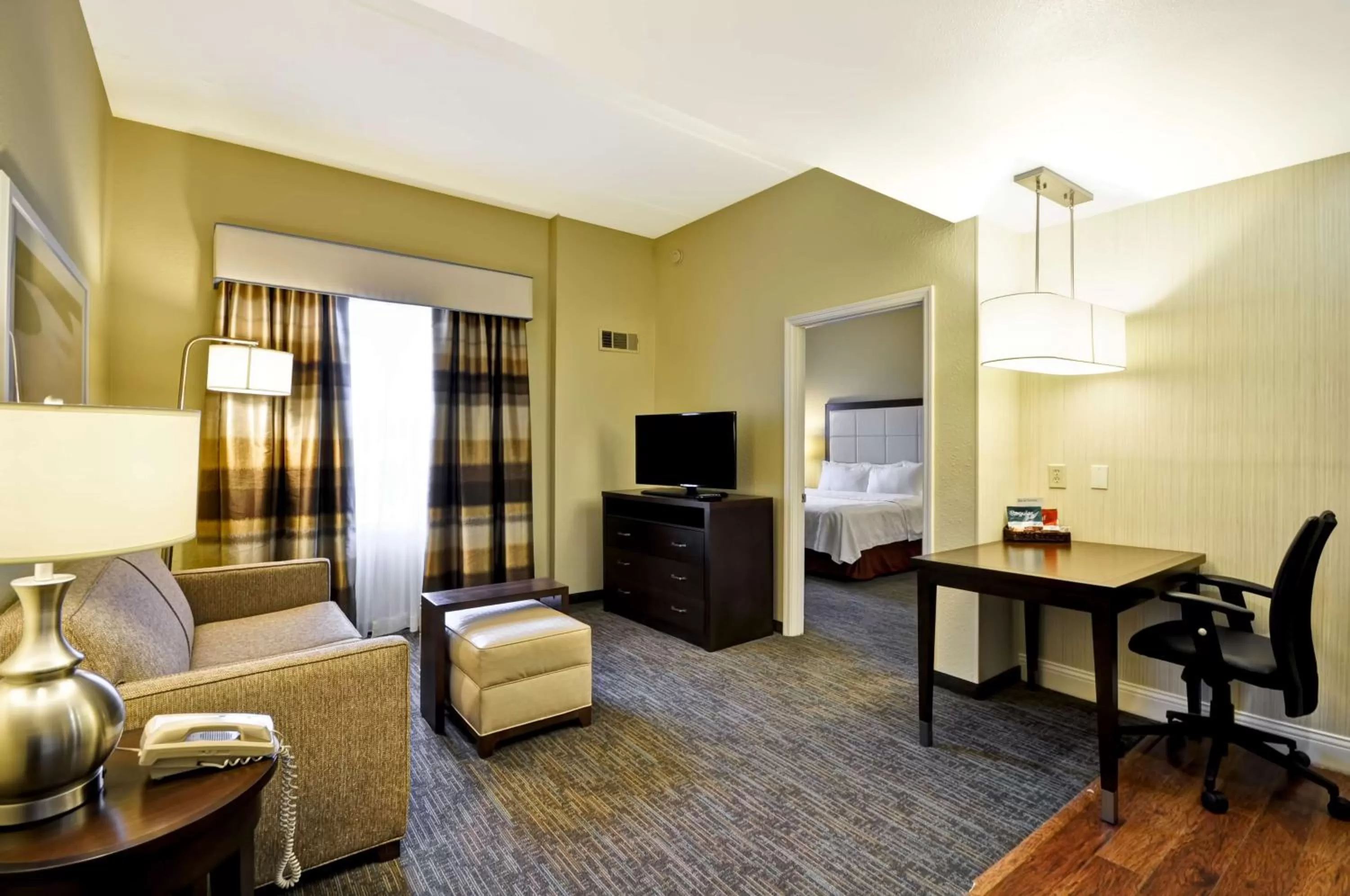 Kitchen or kitchenette, Bed in Homewood Suites by Hilton Augusta