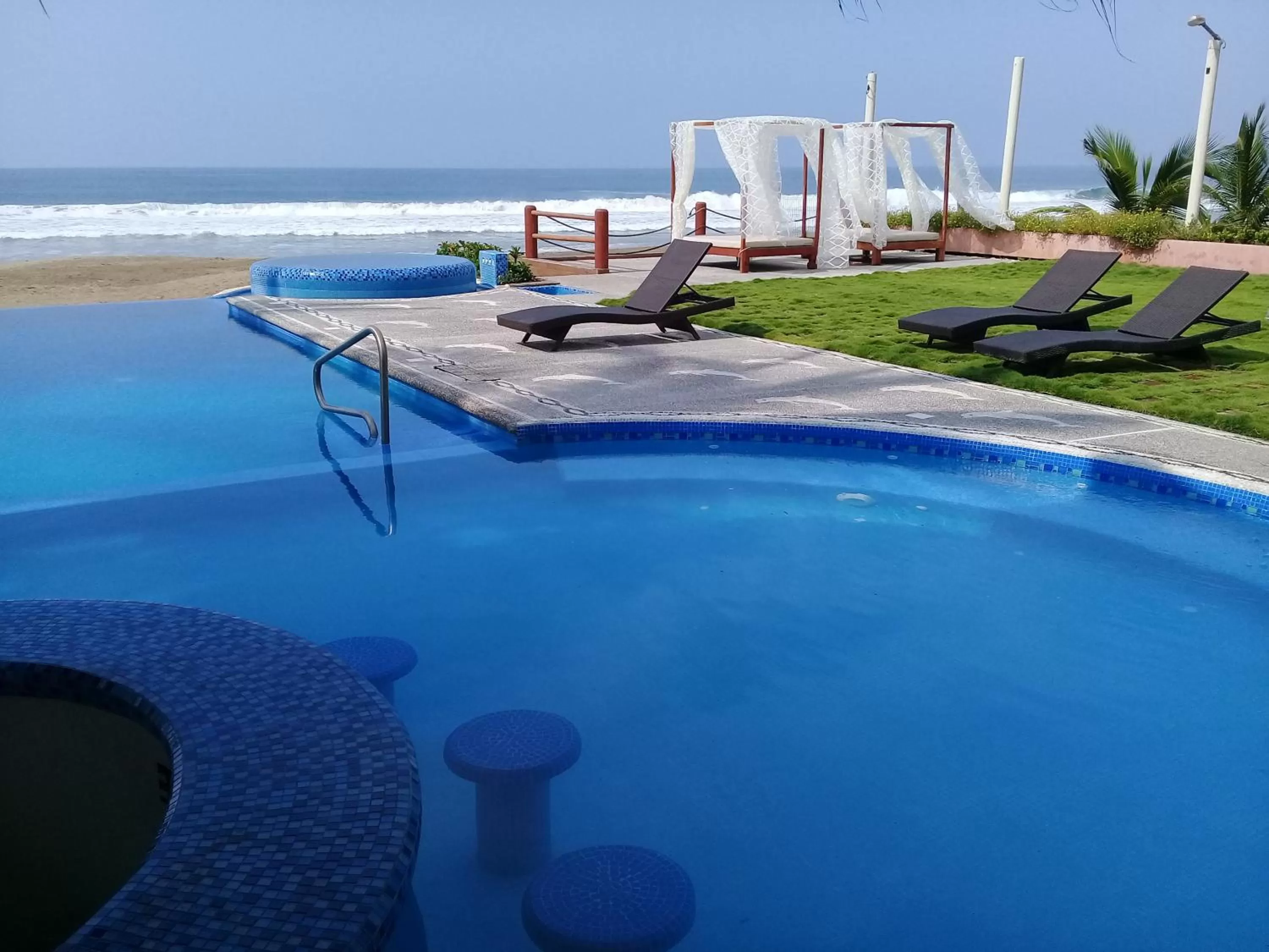 Pool view in Hotel Villas Punta Blanca