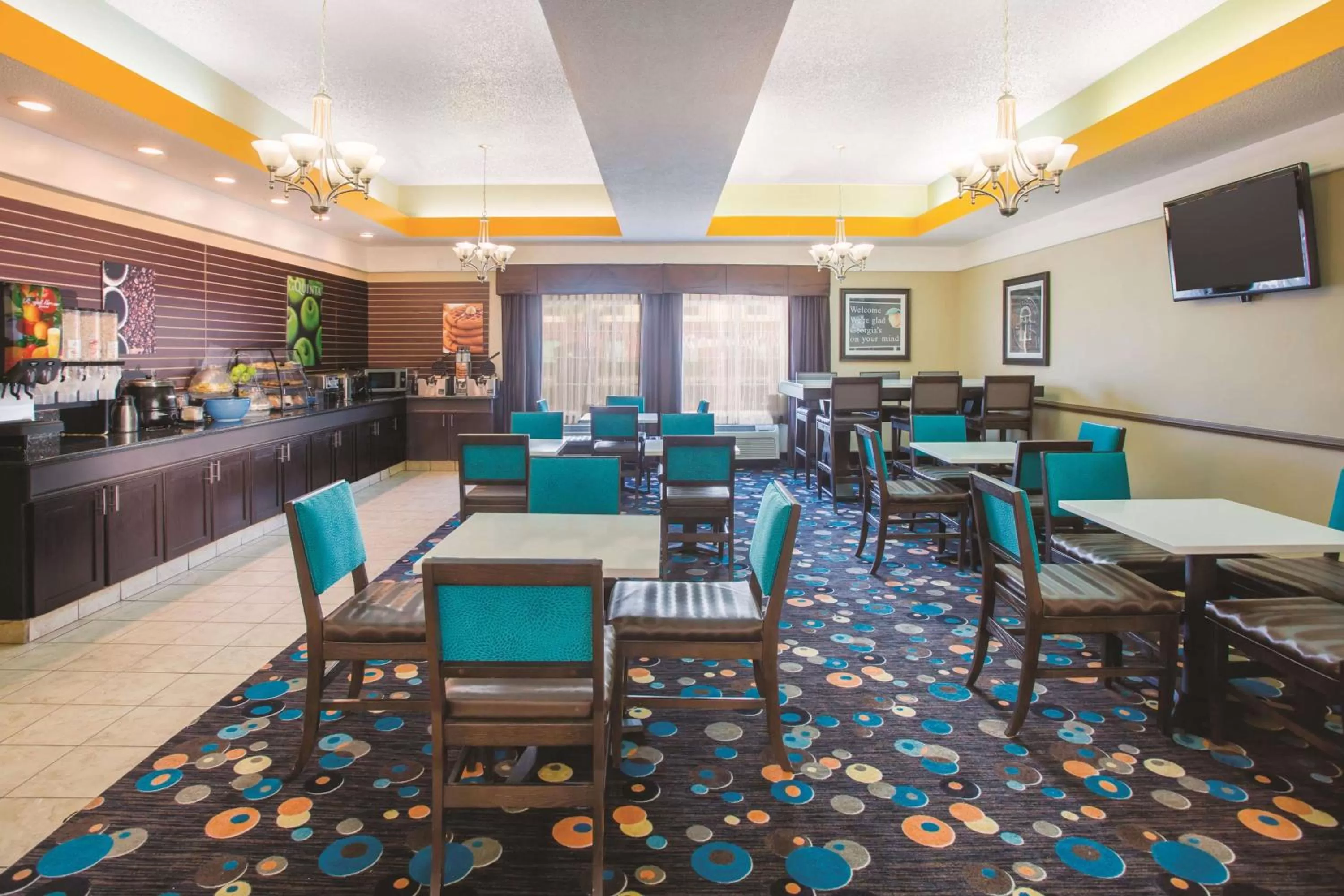 Restaurant/places to eat in La Quinta by Wyndham Kingsland/Kings Bay Naval B