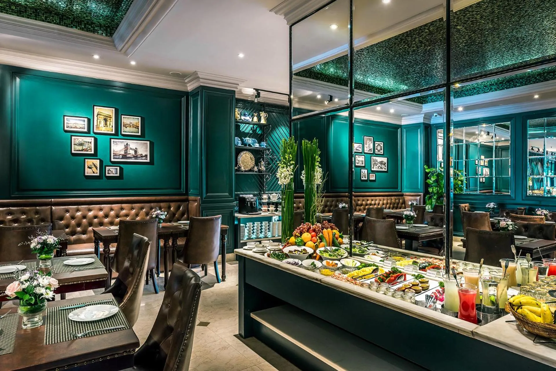 Restaurant/places to eat in Silverland Jolie Hotel