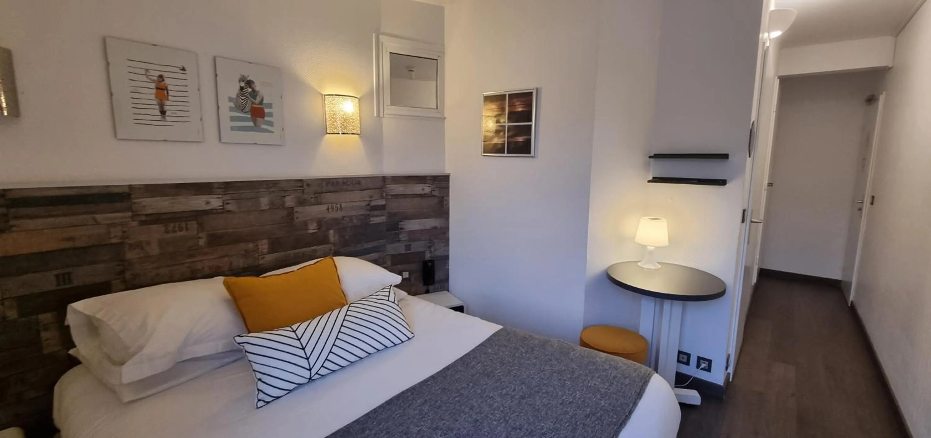 Bed in Hotel De L'Europe