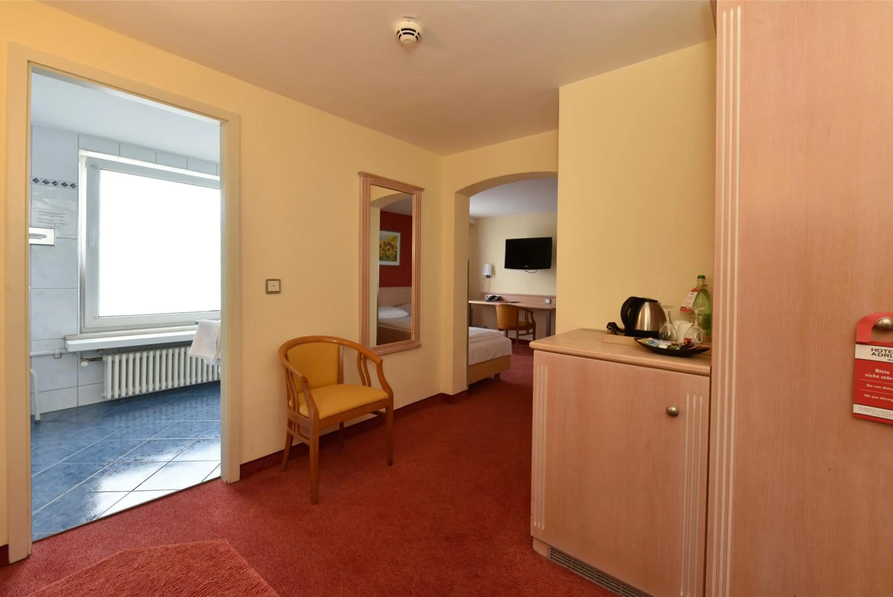 Photo of the whole room in Hotel ADRIA München