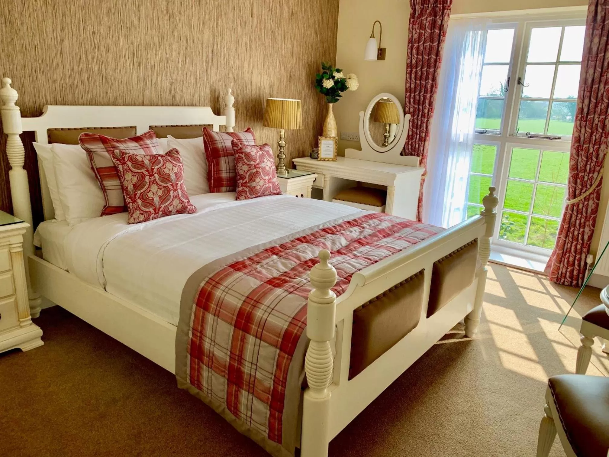 Bedroom, Bed in The Coach and Horses