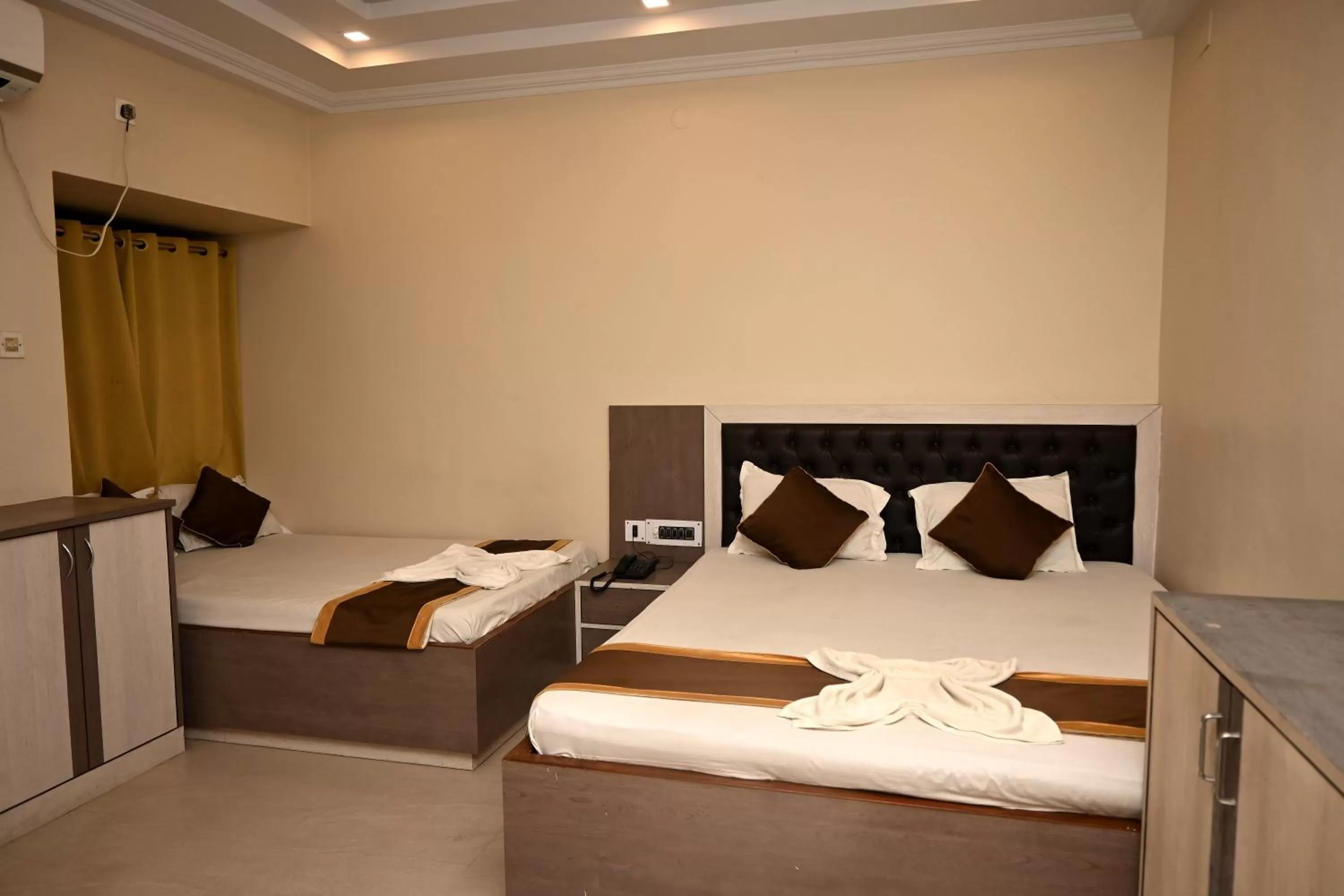 Bed in Royal Sea View