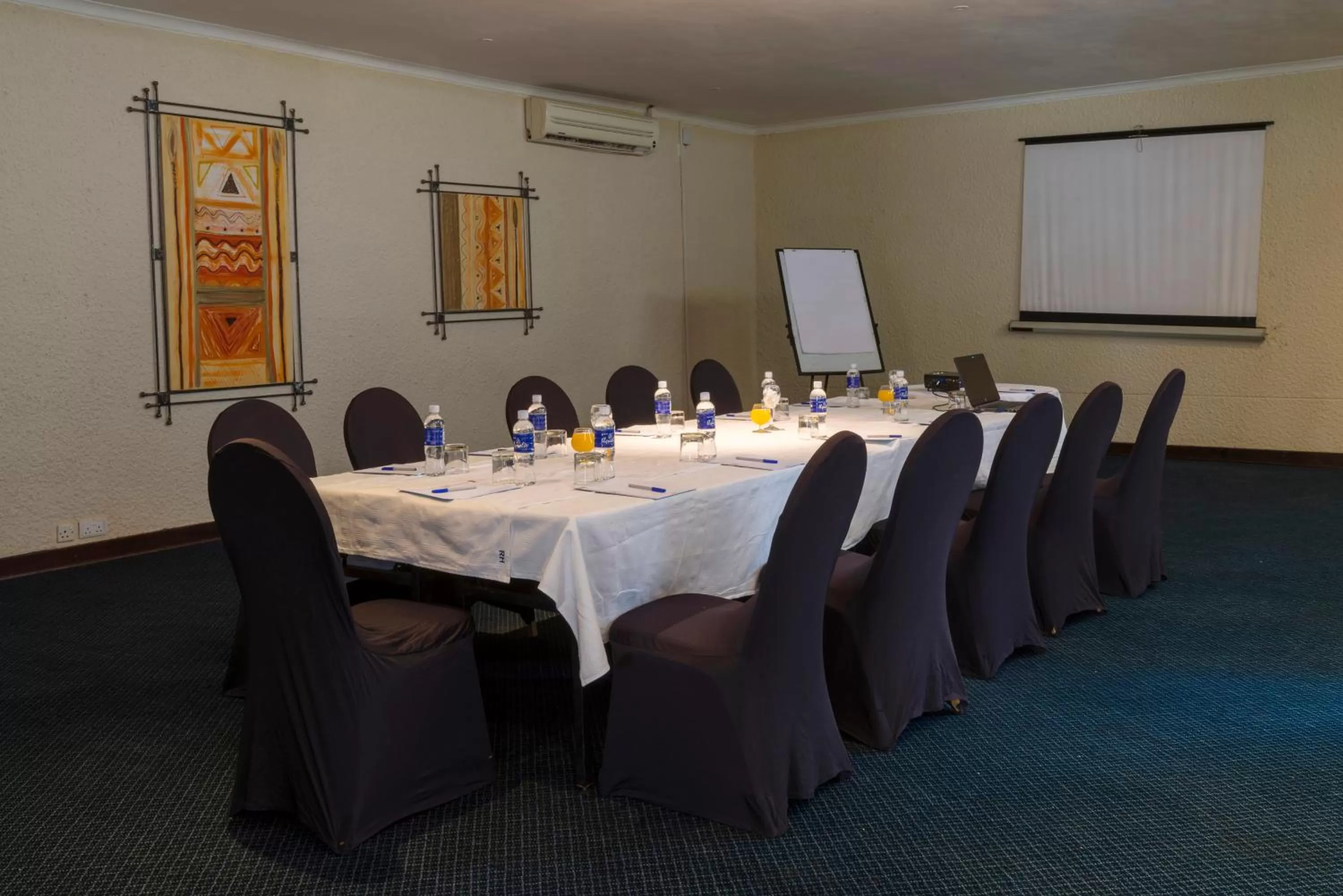 Meeting/conference room in Victoria Falls Rainbow Hotel