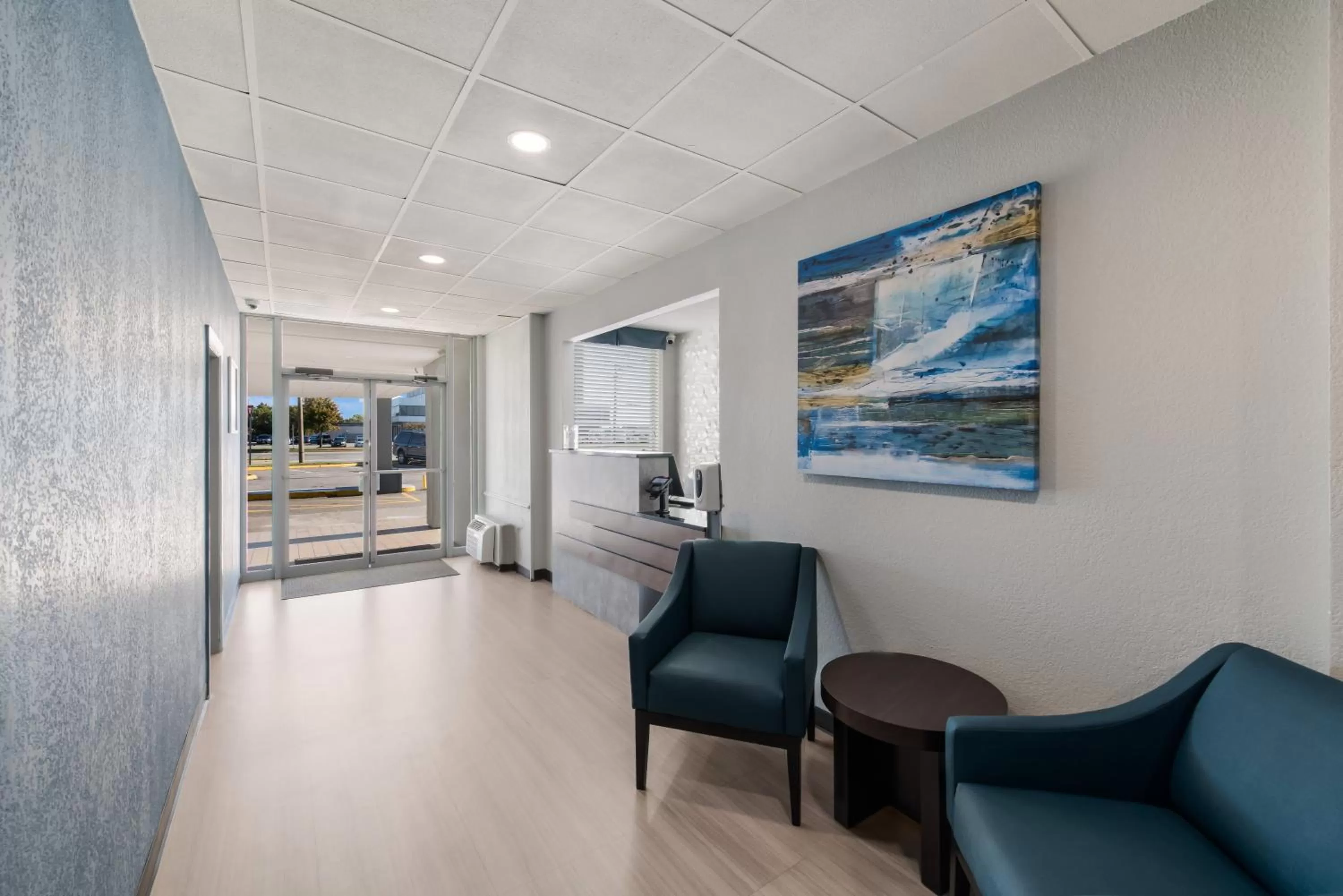 Lobby or reception in HomeTowne Studios by Red Roof Newport News - Hampton West