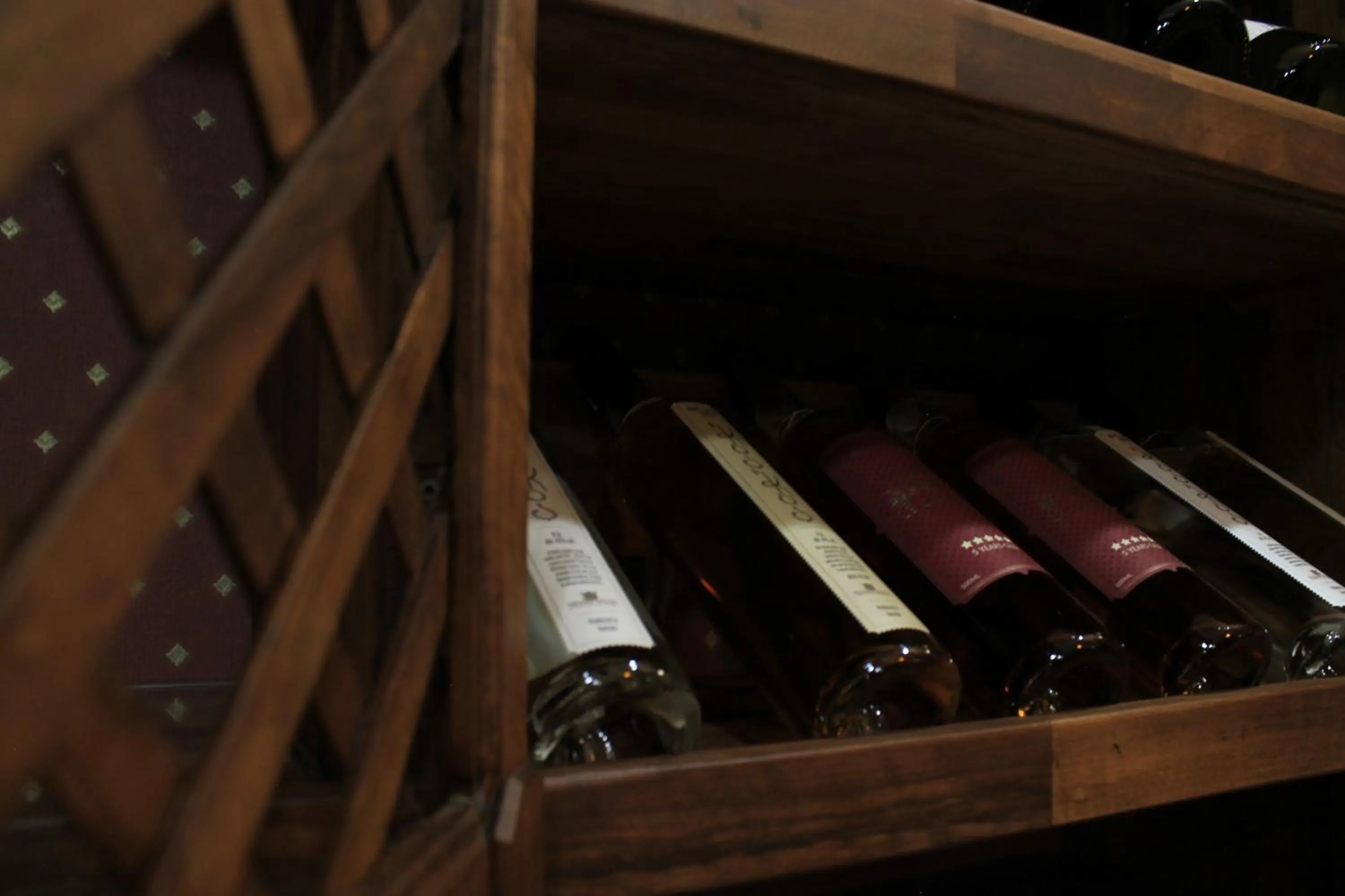 Food and drinks in Redline Hotel