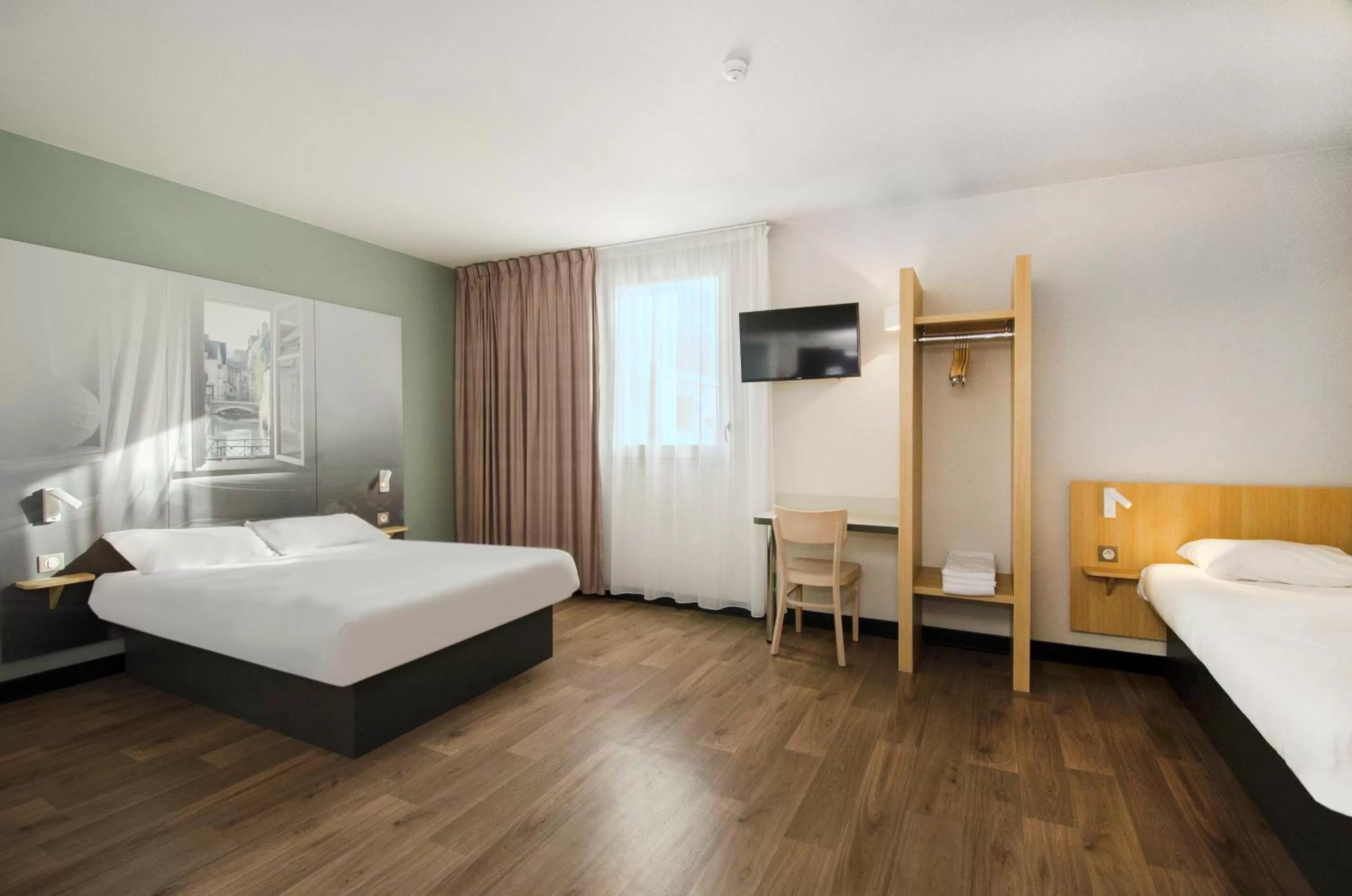 Bedroom, Bed in B&B HOTEL Montargis-Amilly