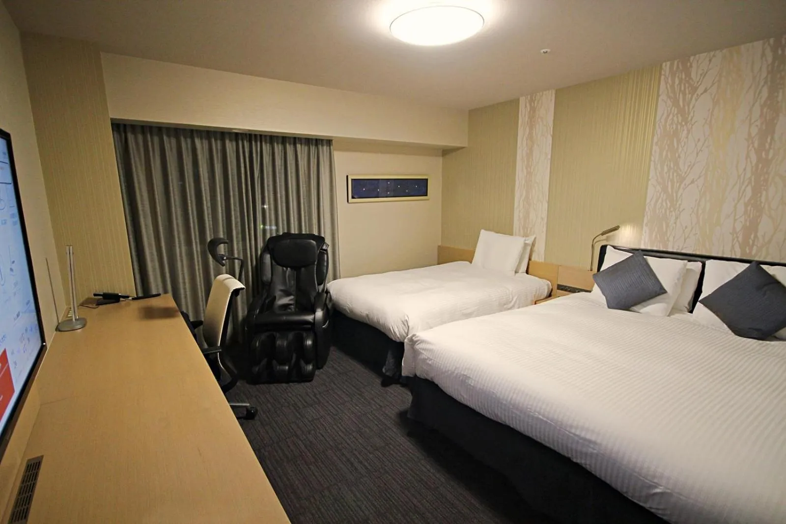 Premier Double Room with Extra bed - Smoking in Richmond Hotel Premier Musashikosugi