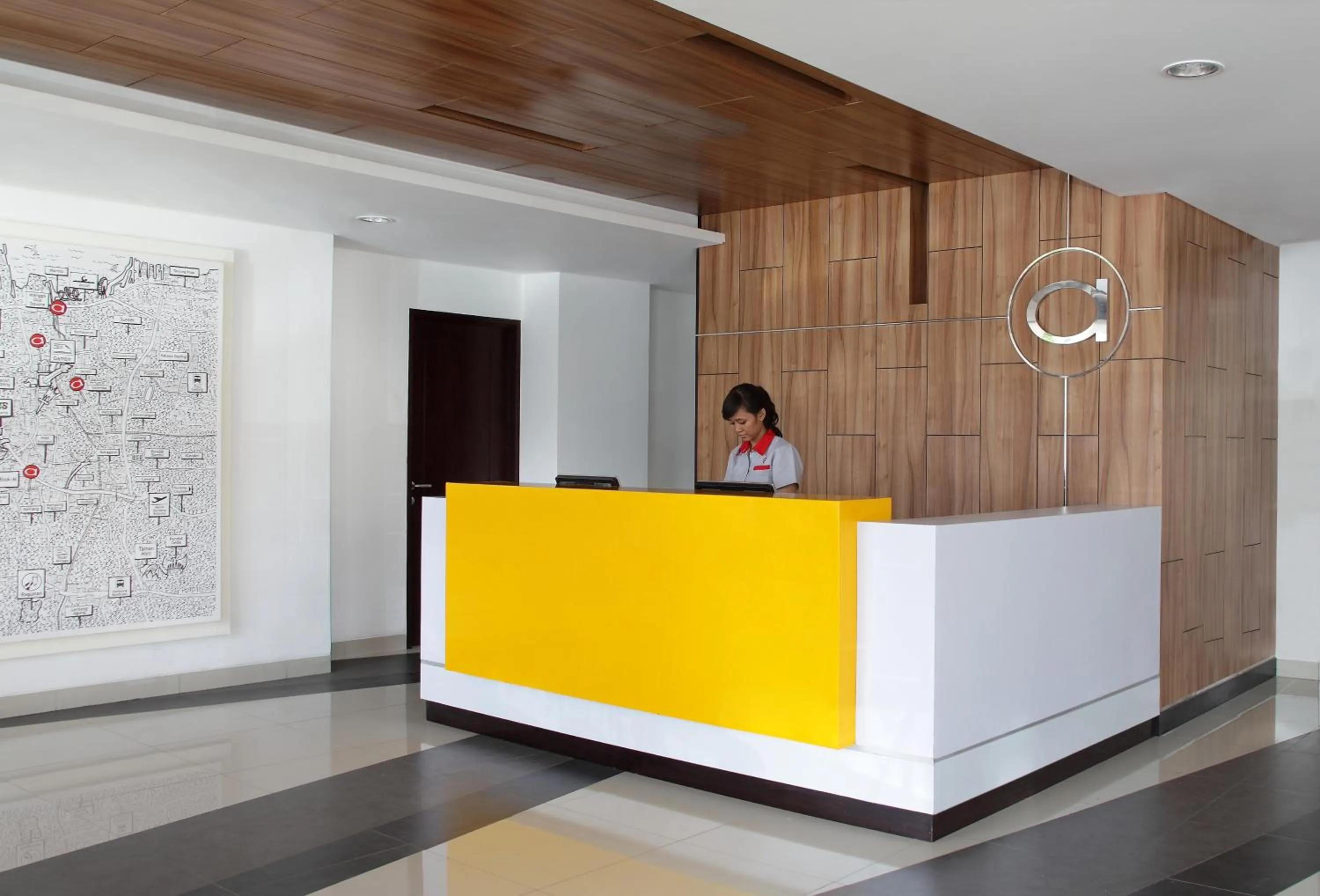 Lobby or reception in Amaris Hotel Tendean