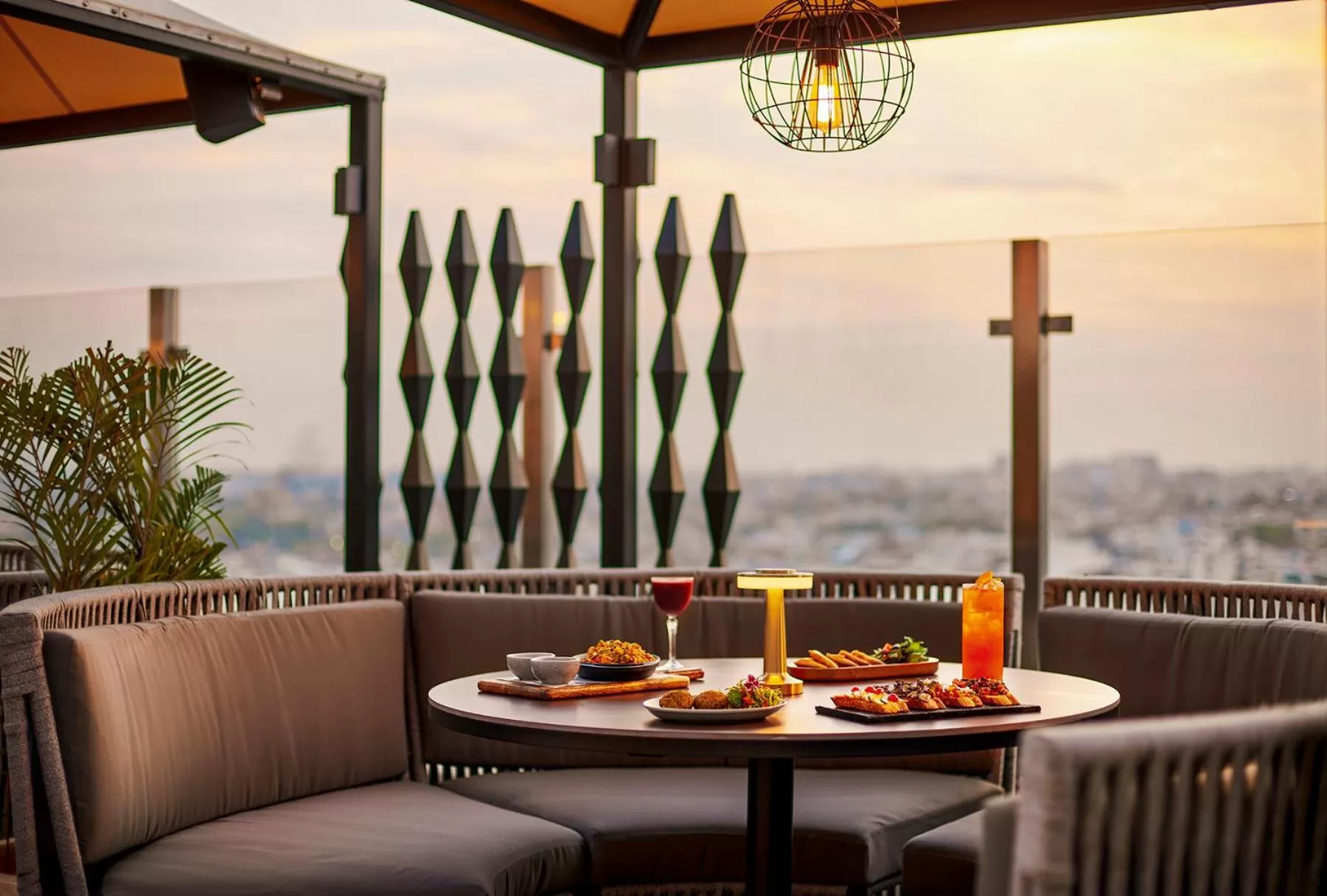 Restaurant/places to eat in Hyatt Place Jaipur Malviya Nagar