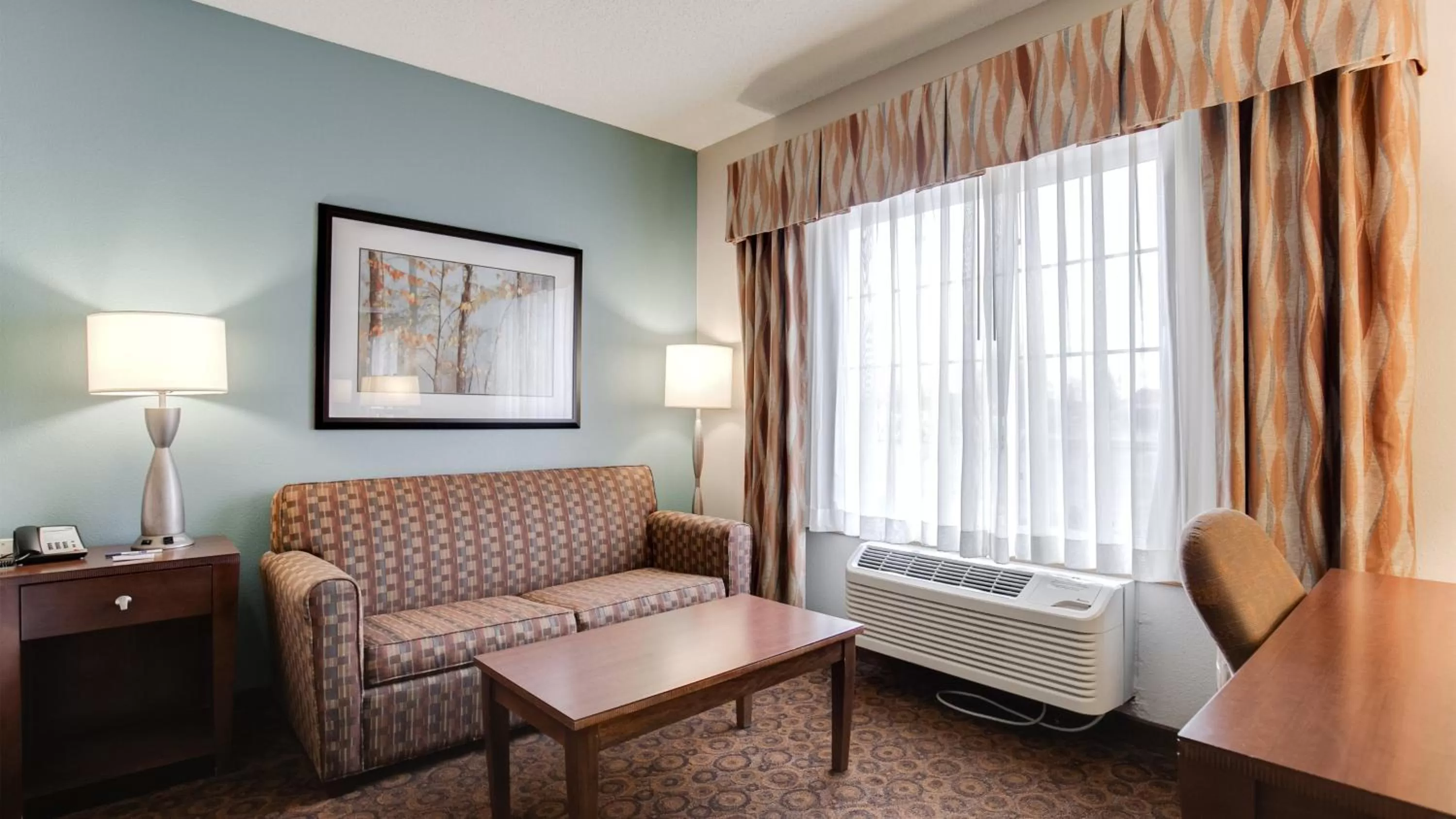Photo of the whole room in Holiday Inn Express and Suites St. Cloud by IHG
