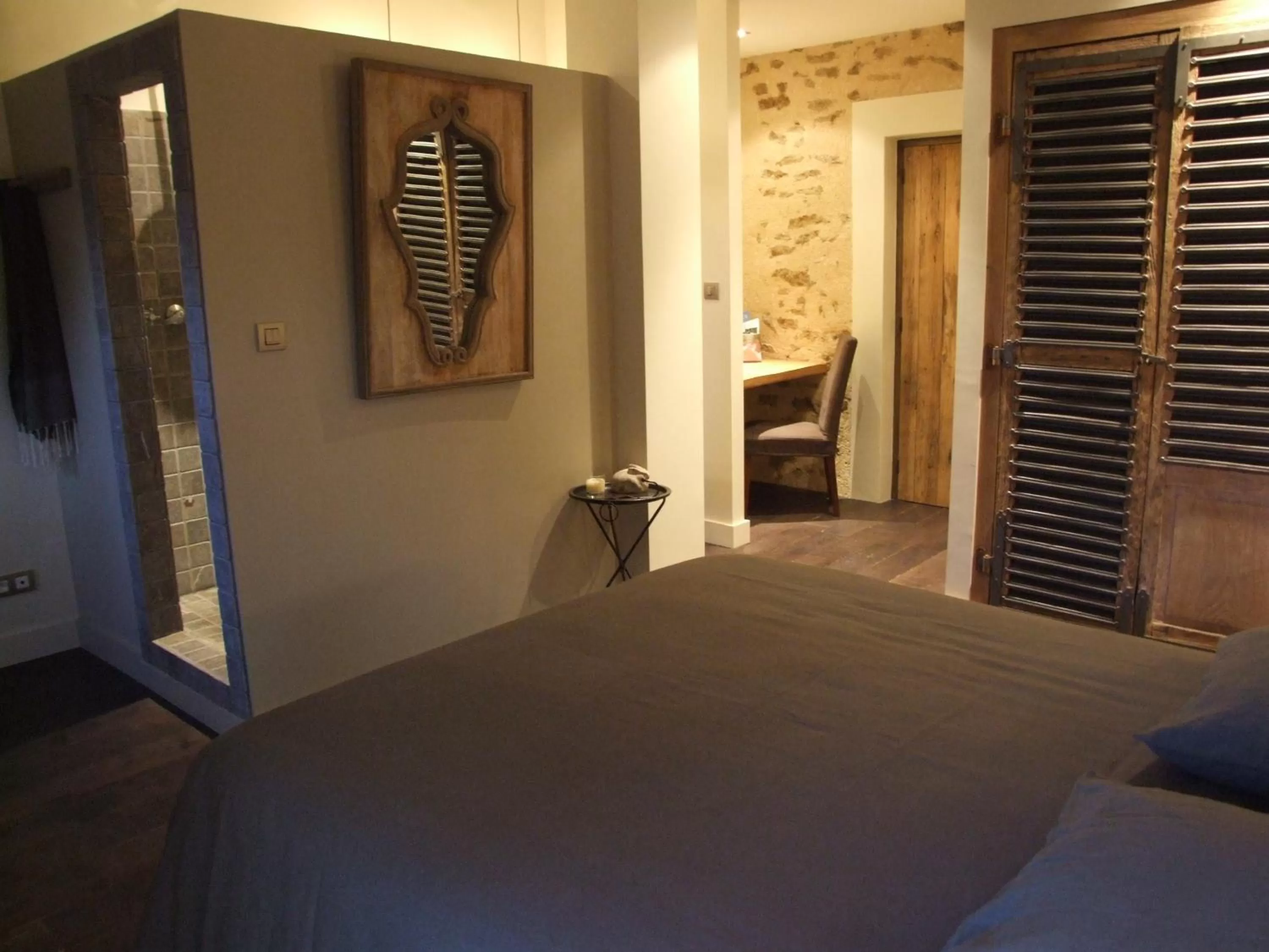 Decorative detail, Bed in La bergerie de Nano