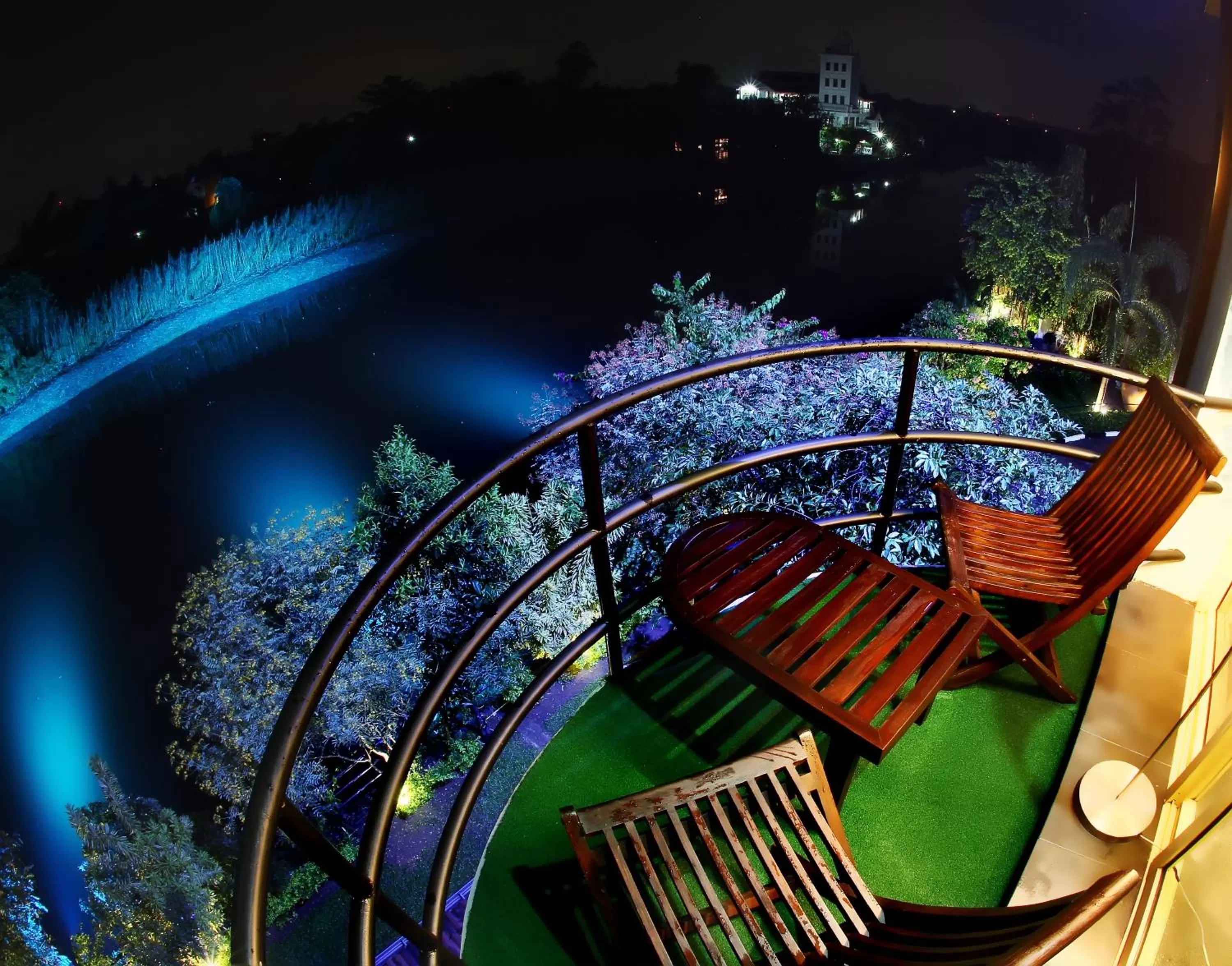 Balcony/Terrace in Opulent River Face Hotel