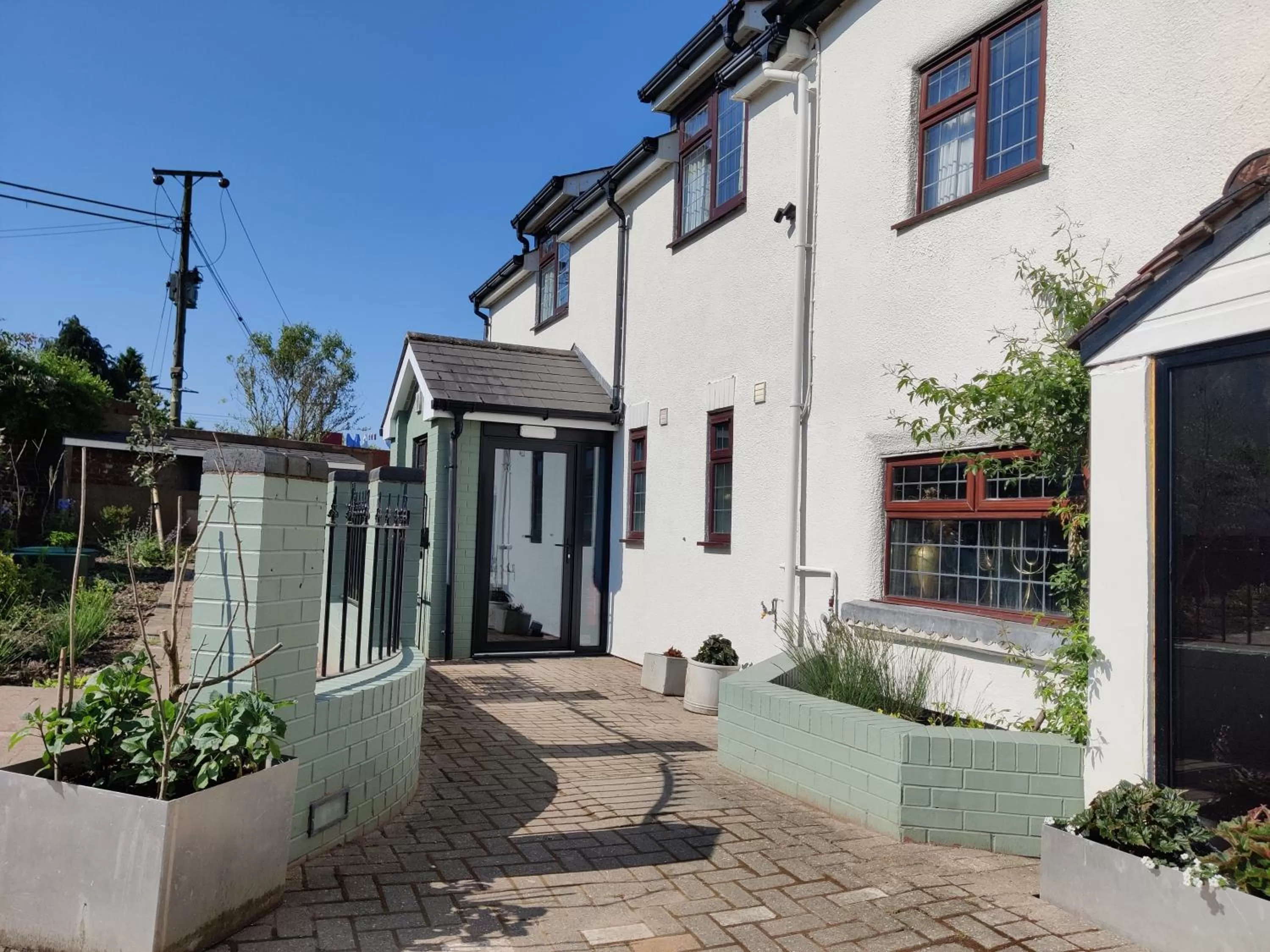 Facade/entrance, Property Building in Hanley House