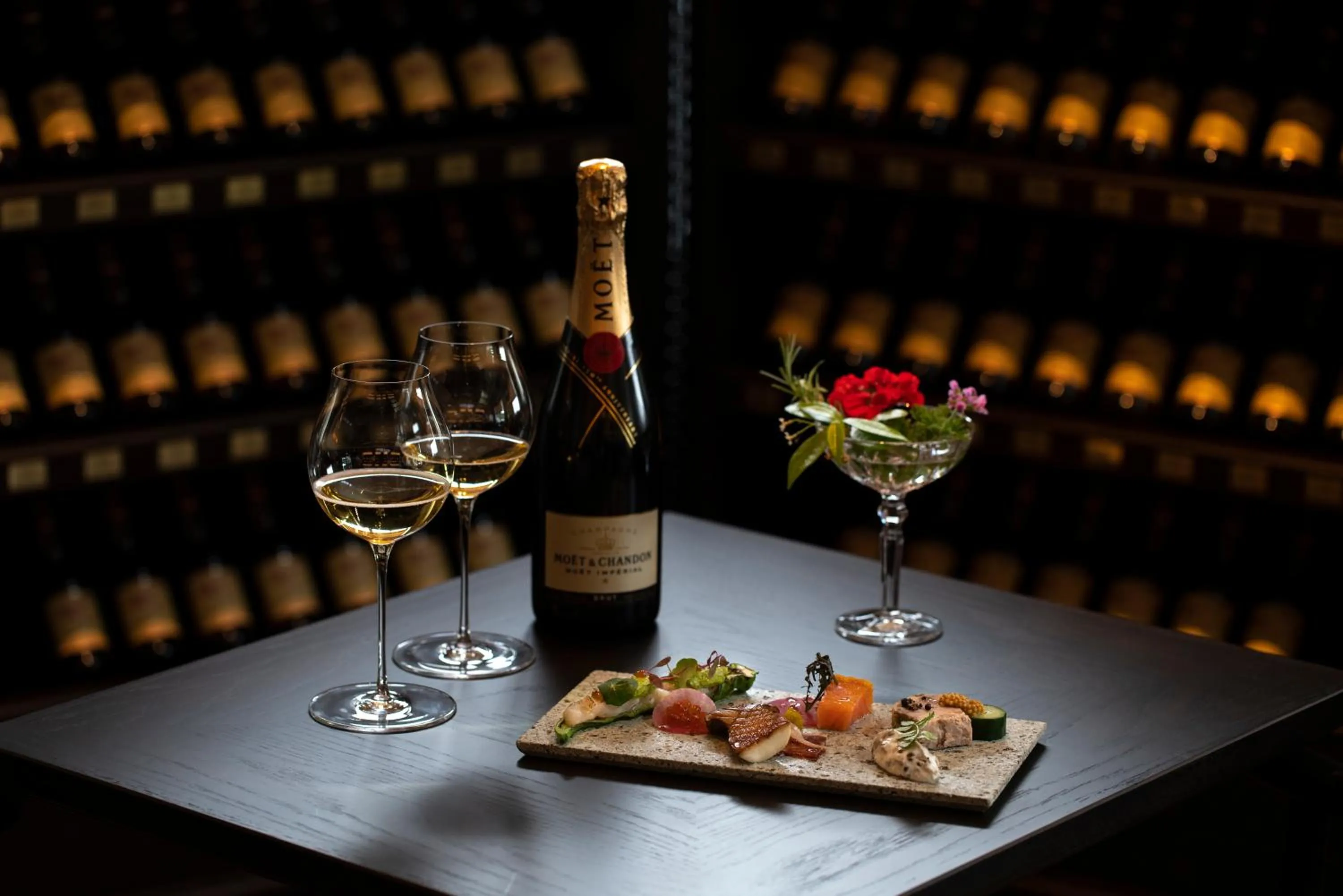 Lounge or bar in The Hotel Seiryu Kyoto Kiyomizu - a member of the Leading Hotels of the World-