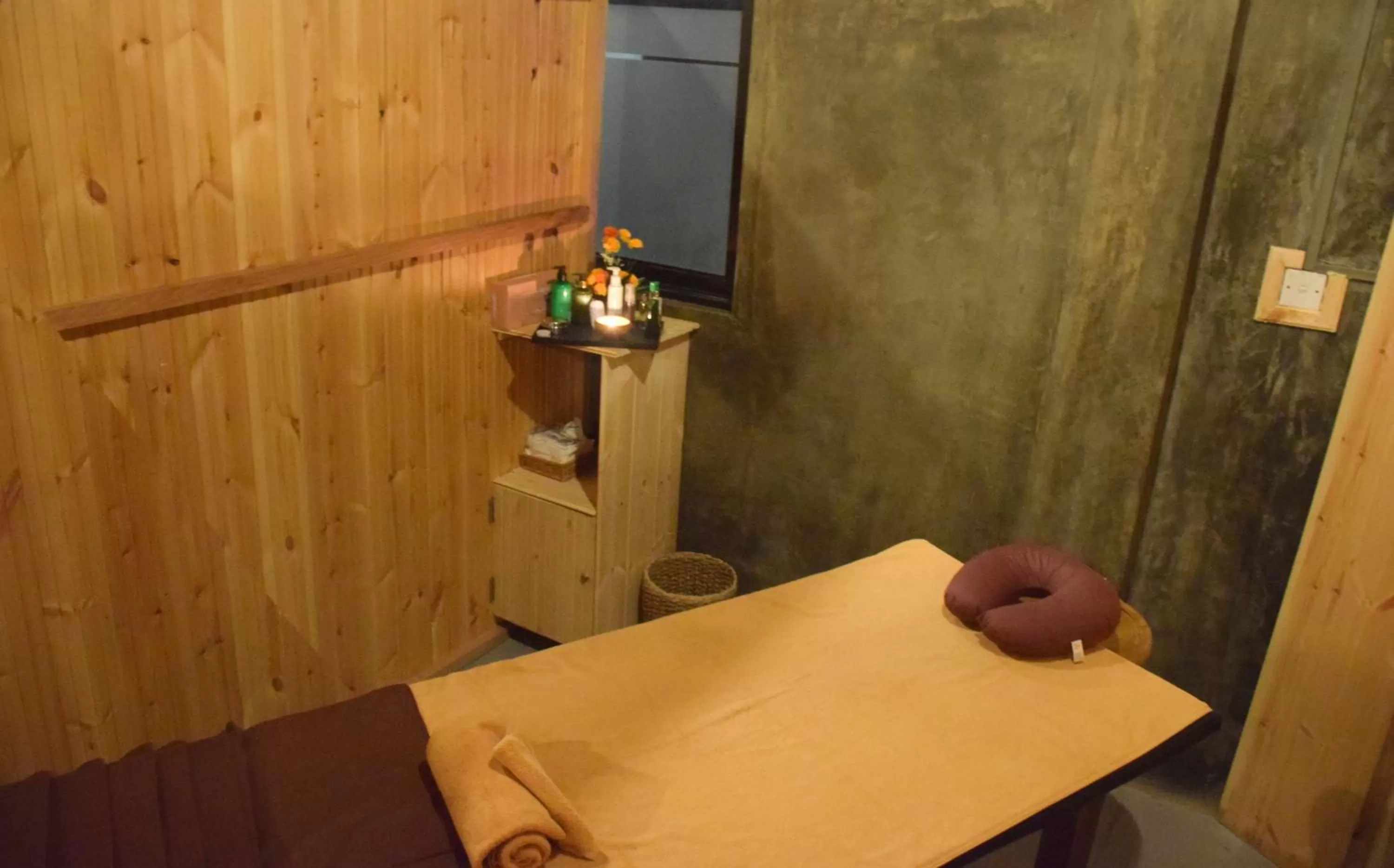 Massage in Beach Corridor Hotel & Spa with Free Airport shuttle