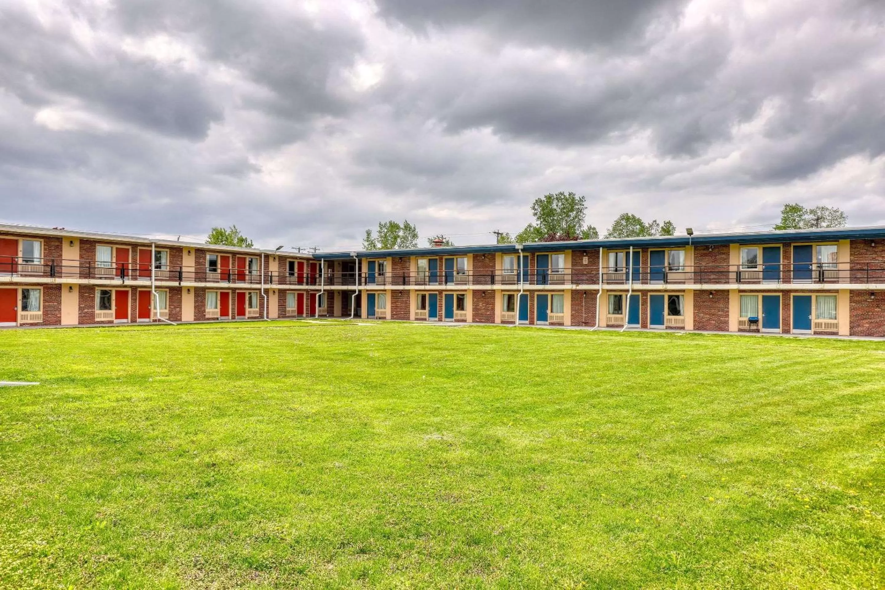 Property building in Suburban Studios Neenah-Appleton