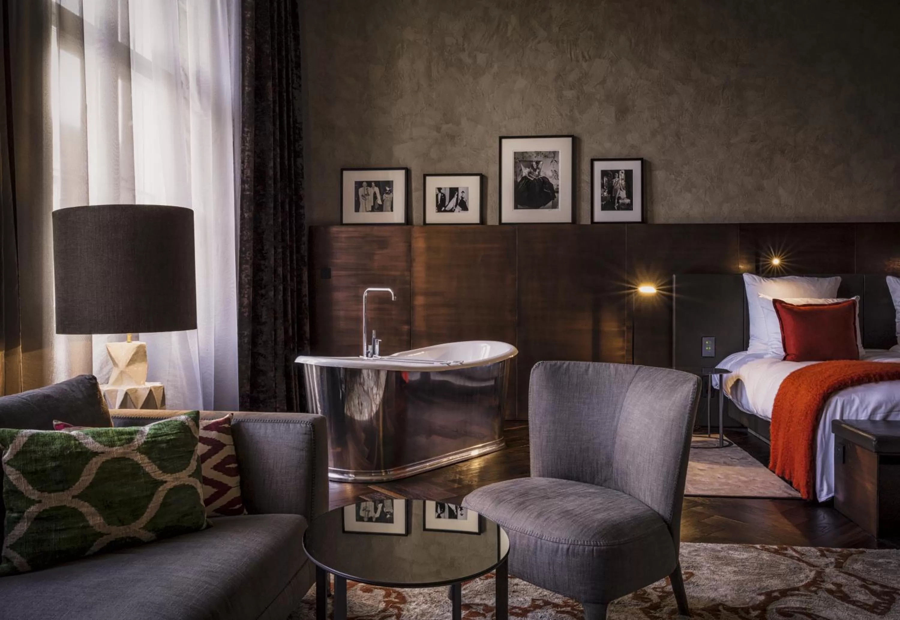 Bathroom, Bed in Das Stue