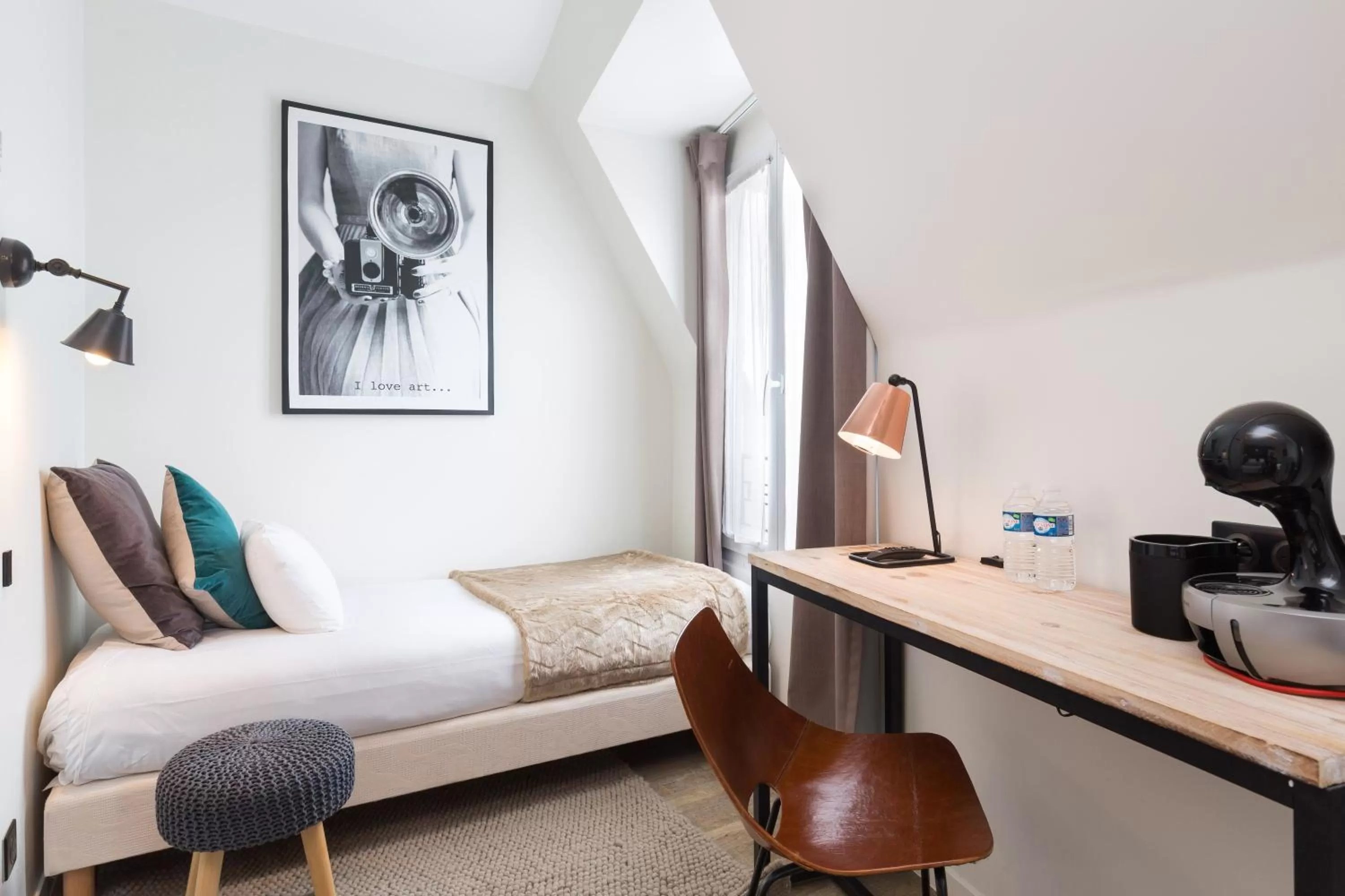 Day, Bed in Hotel OHM by Happyculture