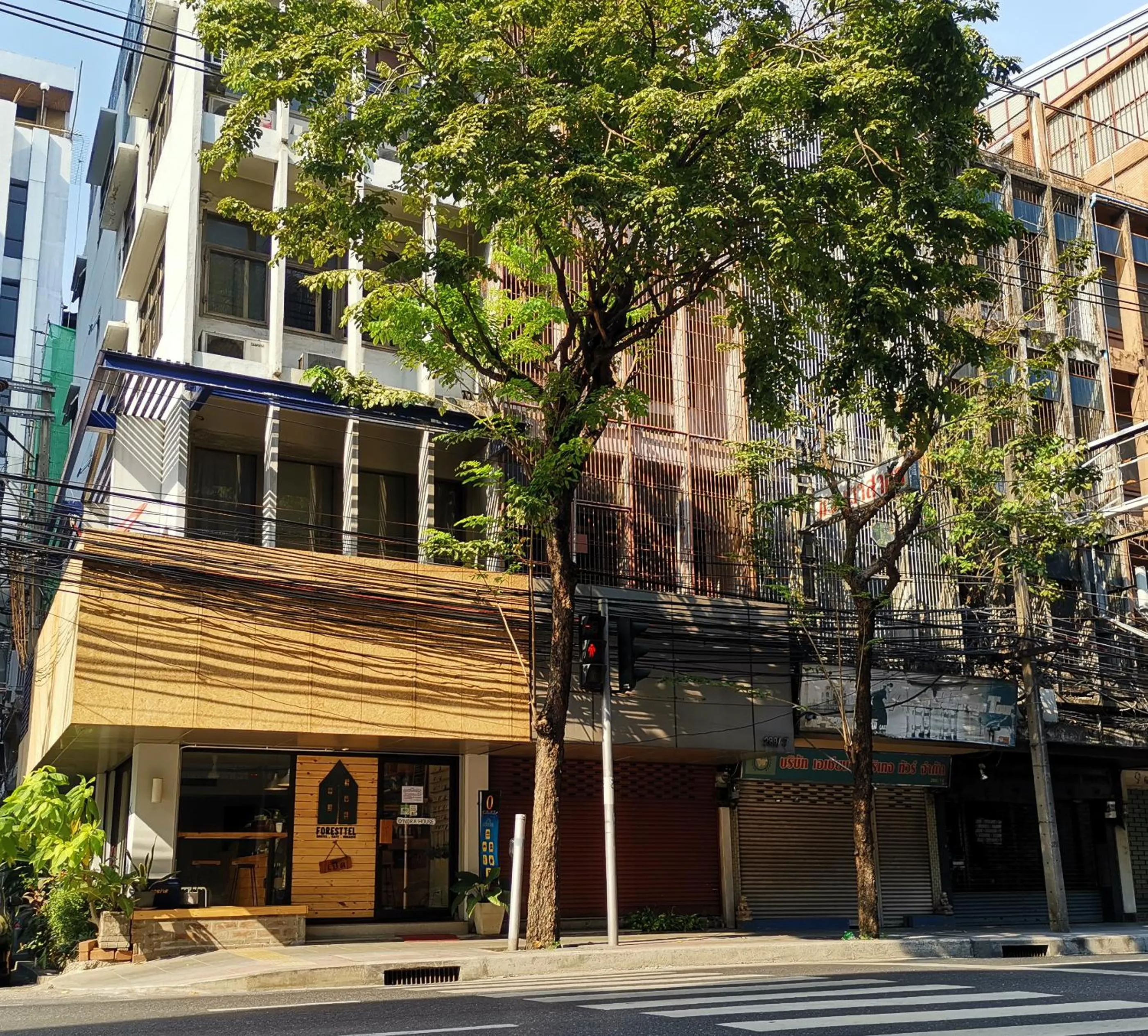 Facade/entrance, Property Building in O Nidra House