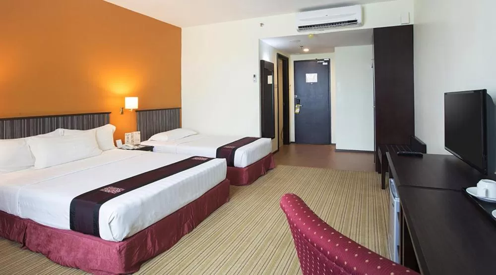 Bed in Hotel Seri Malaysia Lawas
