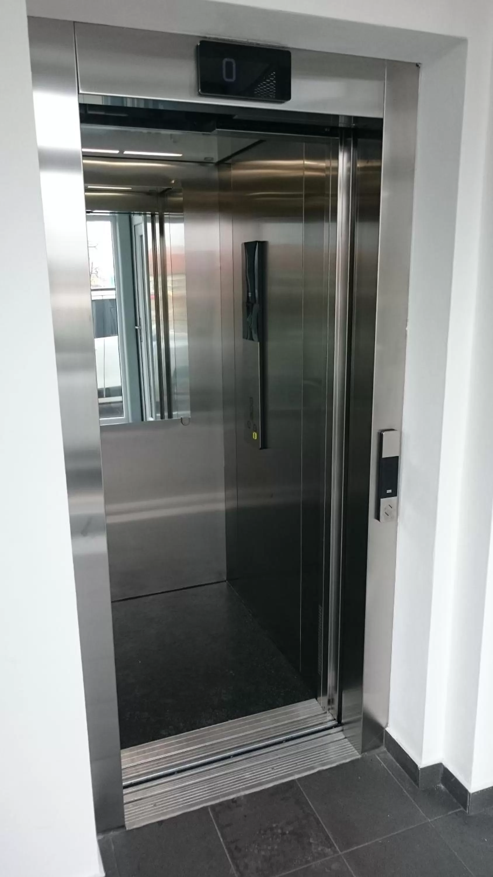 Other, TV/Entertainment Center in TaM Autohof Malacky